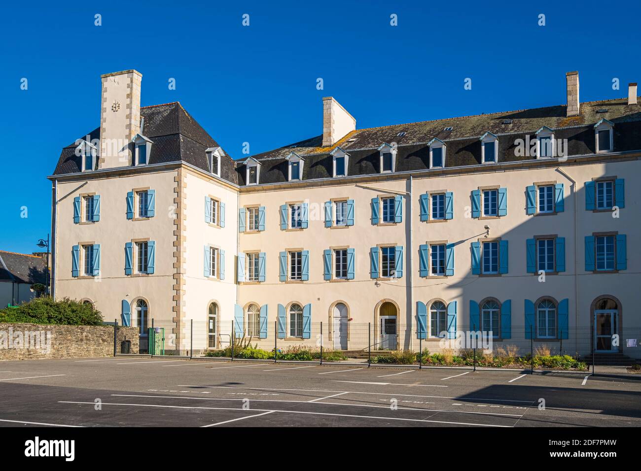 Frankreich, Finistere, Carhaix-Plouguer, öffentliche Volksschule Republique Stockfoto