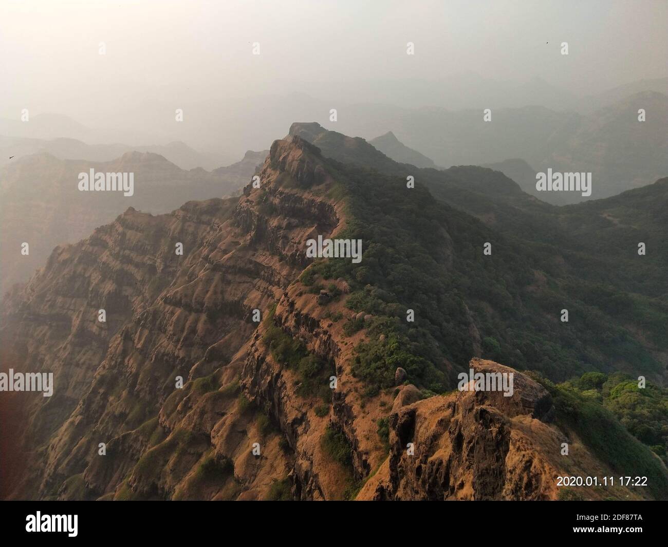 Eine Gebirgskette vom westlichen Ghat. Tiger Point mahabaleshwar. Arthur's Point Mahabaleshwar. Stockfoto