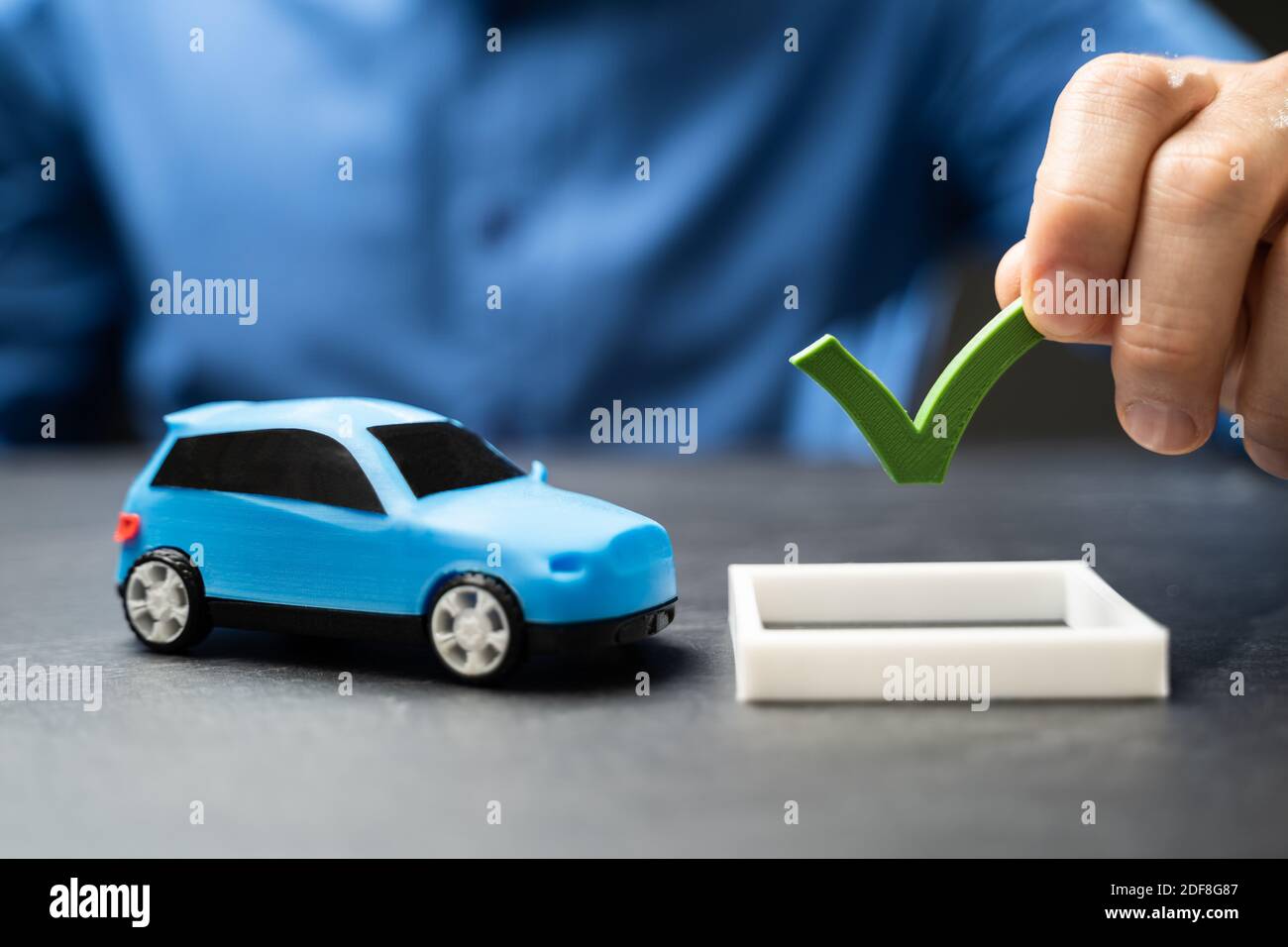 Checkliste Für Den Verkauf Von Mietwagen. Prüfzeichen Für Fahrzeugbewertung Stockfoto
