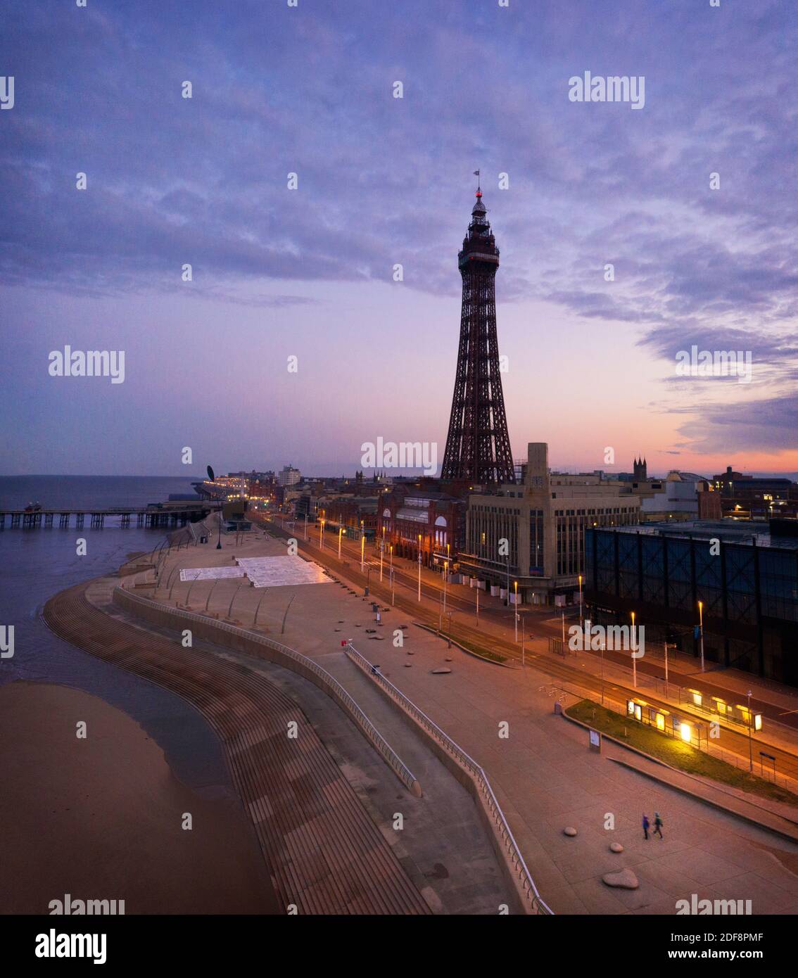 Blackpool Tower, bei Sonnenaufgang. Lancashire, England. Stockfoto