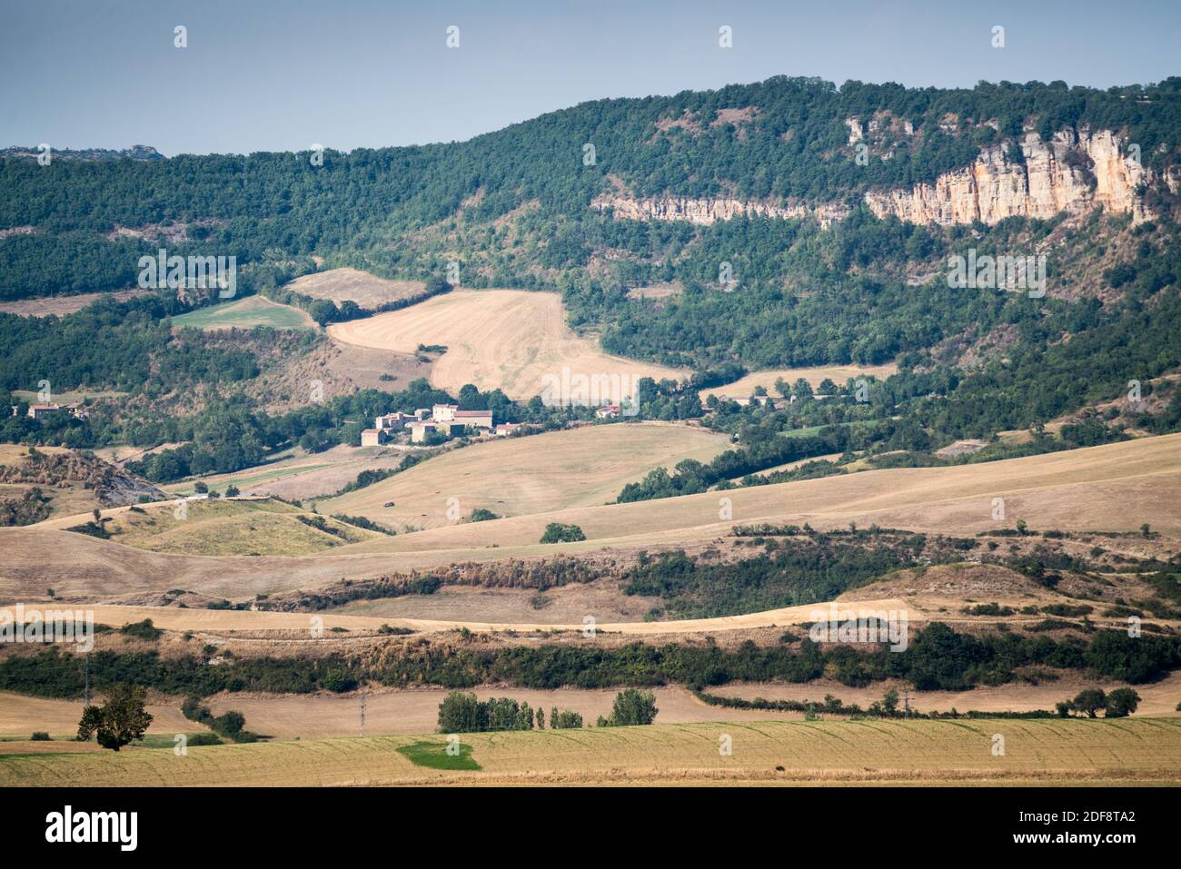 Landschaft in der Nähe des Roquefort-sur-Soulzon, Frankreich, Europa. Stockfoto