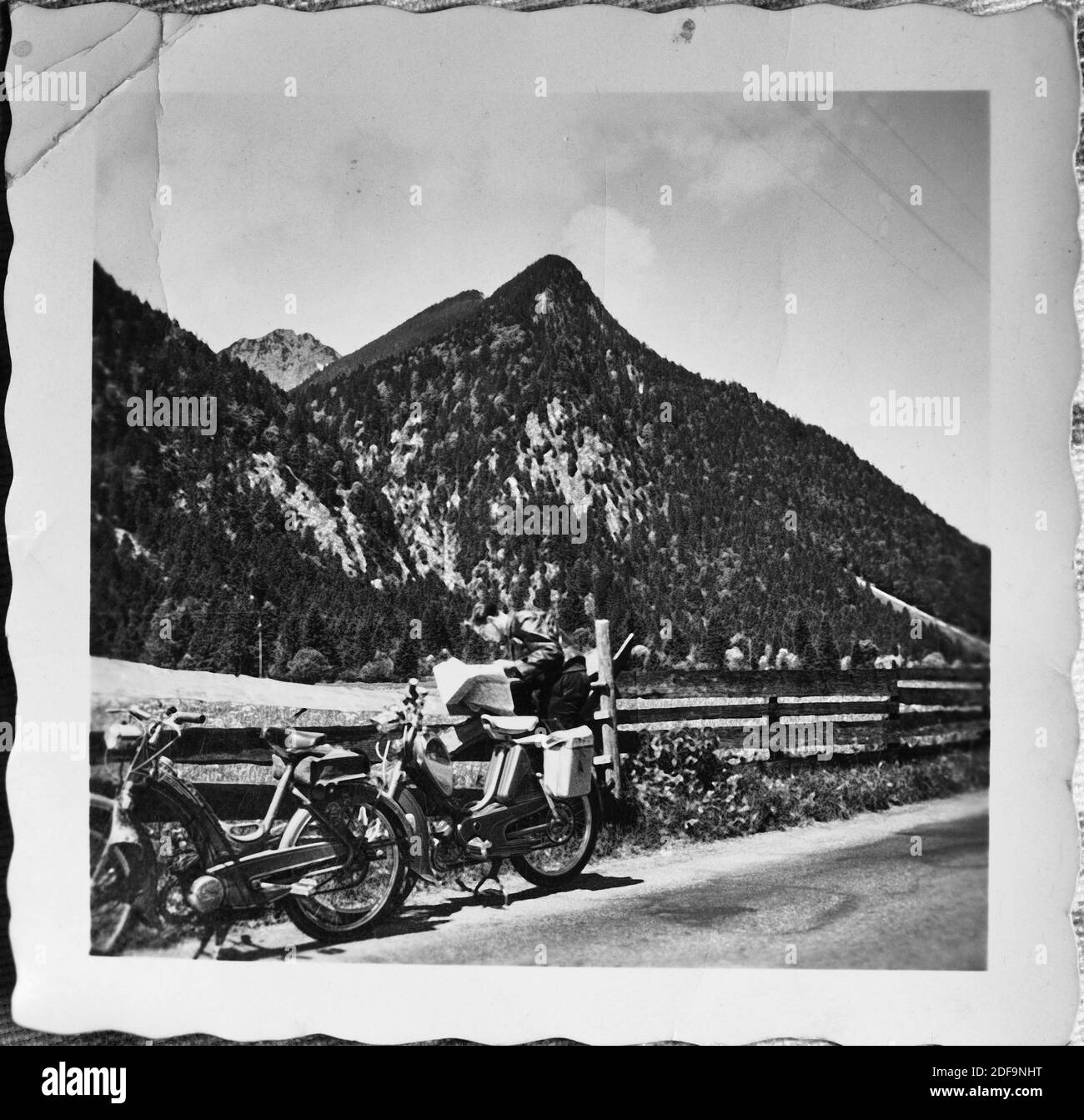 Historisches Foto: Zuendapp Combinette Moped 1956 in Freiburg Reproduktion in Marktoberdorf, Deutschland, 26. Oktober 2020. © Peter Schatz / Alamy Stock Photos Stockfoto