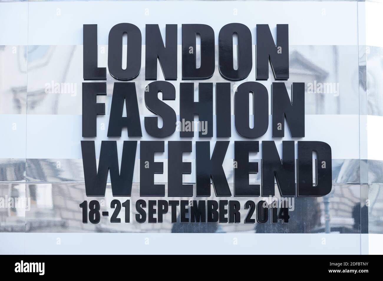 Logo und Schild für London Fashion Weekend 2014, London, UK Stockfoto