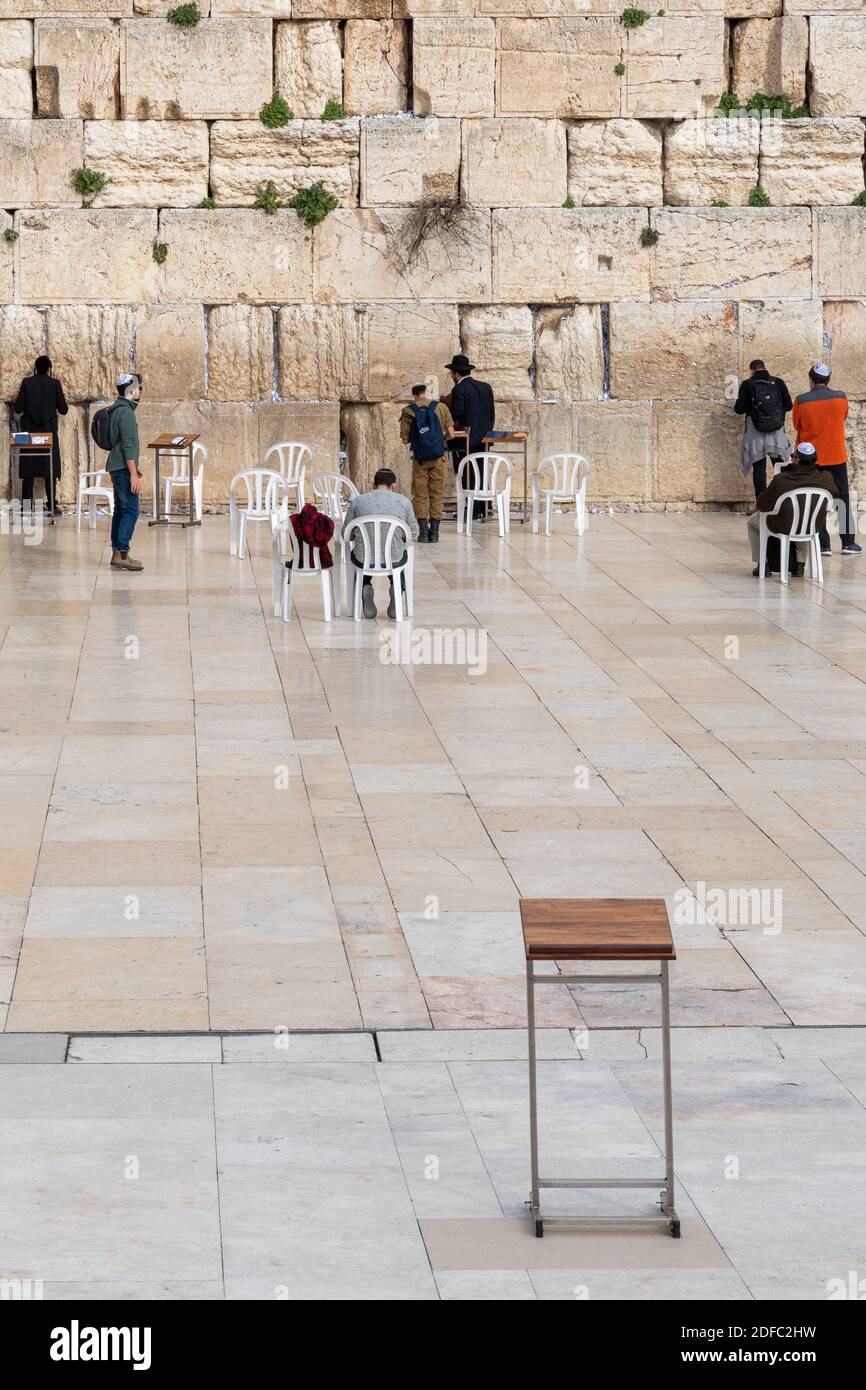 JERUSALEM, ISRAEL - 10. März 2020: Die westliche Mauer in Jerusalem Stockfoto