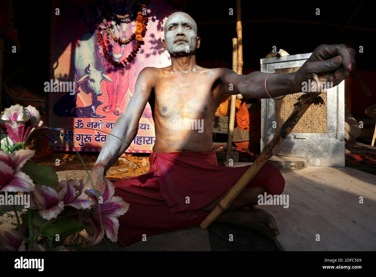 Indien, Naga sadhu sadhu baba während der Feier von Shivaratri in Varanasi Stockfoto