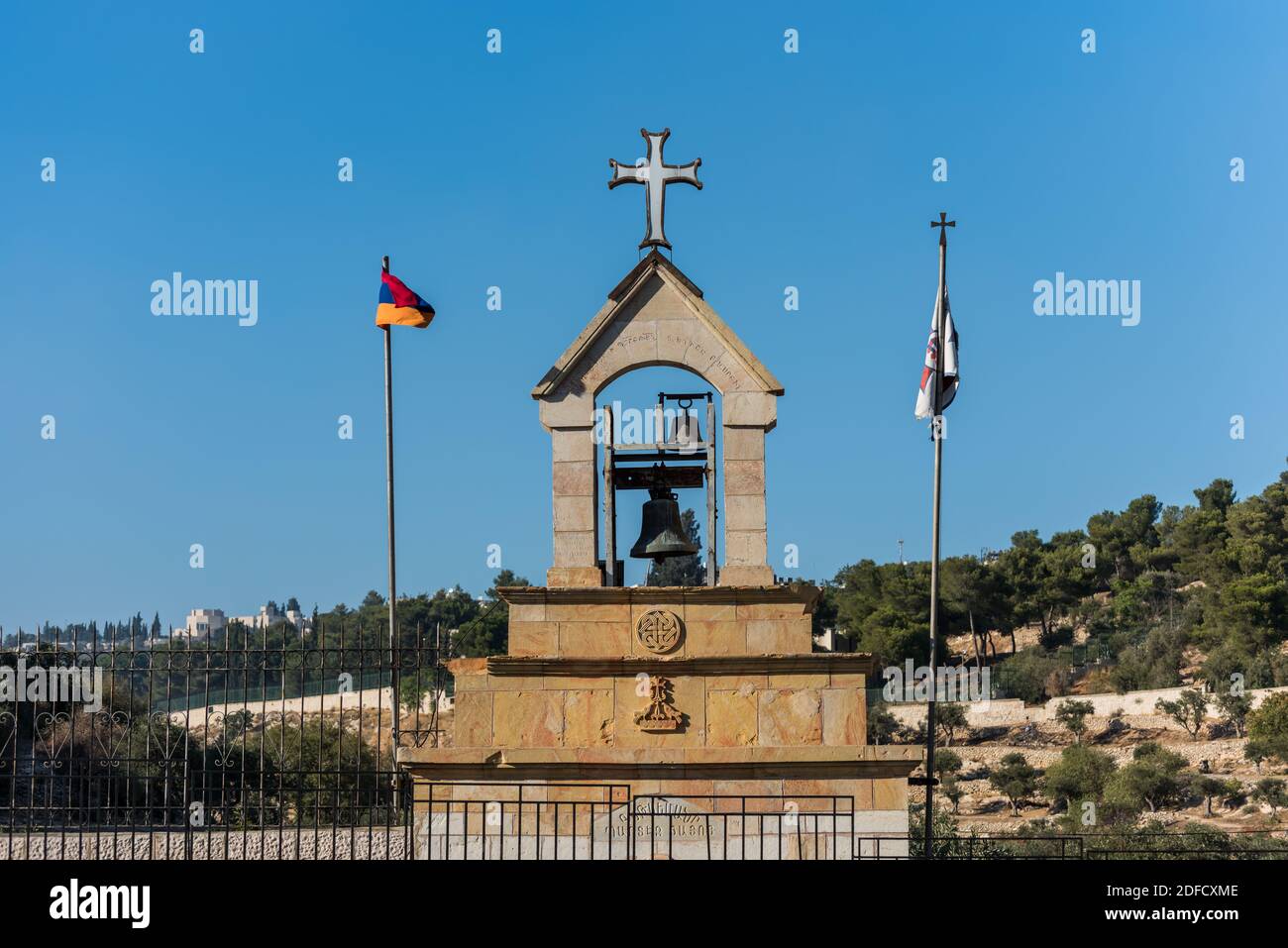 Glockenturm des Grabes der Jungfrau Maria, ein christliches Grab im Kidron-Tal am Fuße des Ölbergs in Jerusalem Stockfoto