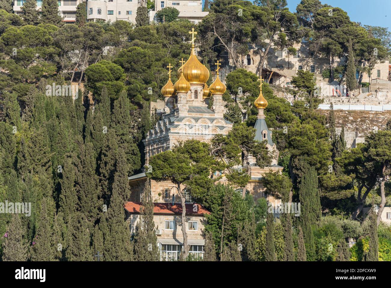 Die Kirche Maria Magdalena, eine russisch-orthodoxe Kirche, befindet sich auf dem Ölberg in Jerusalem, neben dem Garten Gethsemane und Tal Kidr Stockfoto