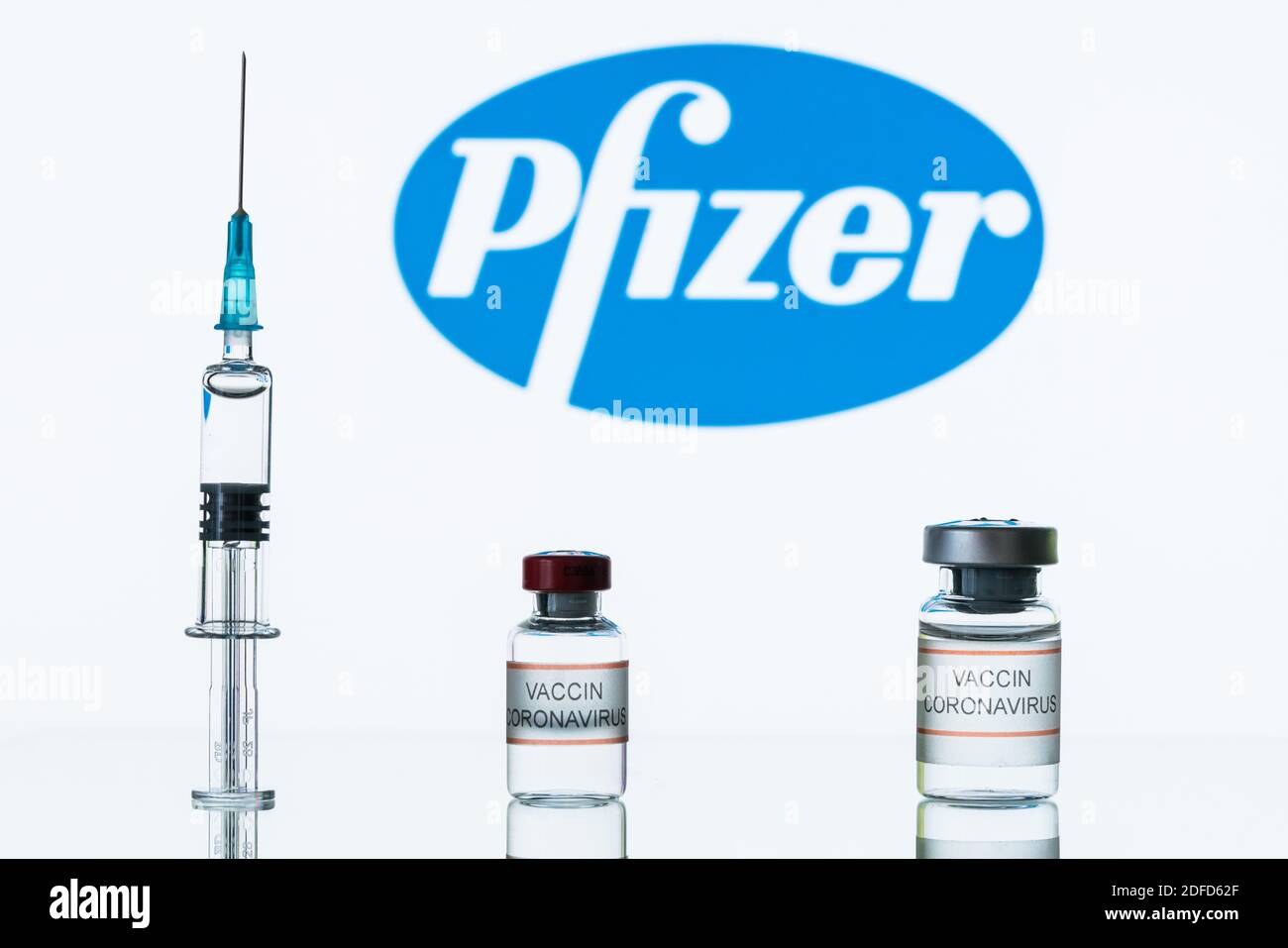 Illustration zum Impfstoff gegen Covid 19, der am 10. November 2020 vom Labor von Pfizer angekündigt wurde Stockfoto
