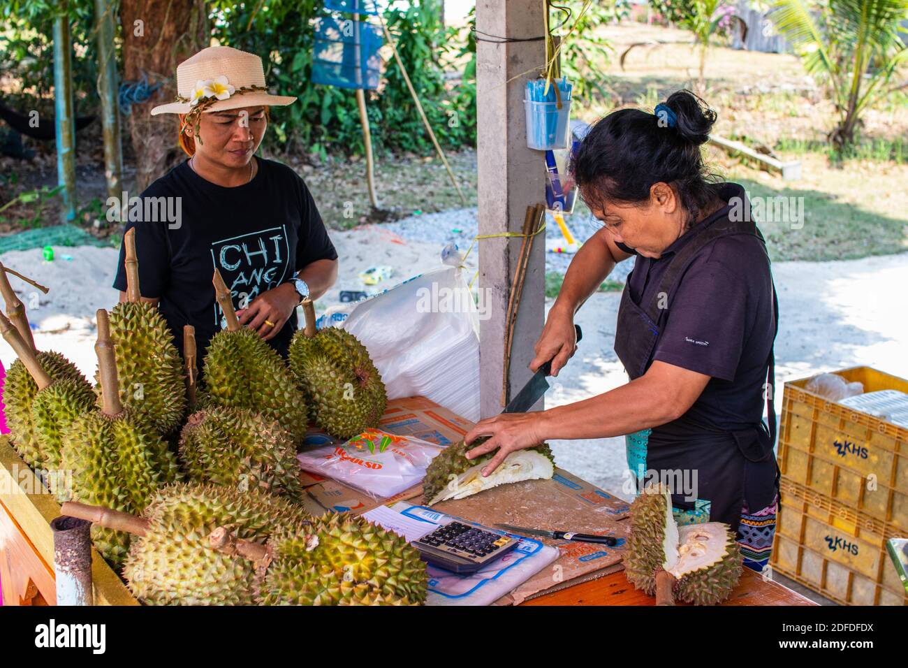 Durian Obst aus Thailand, schmeckt wie Himmel und riecht wie Hölle Koh Chang Bezirk trat Thailand Asien Stockfoto