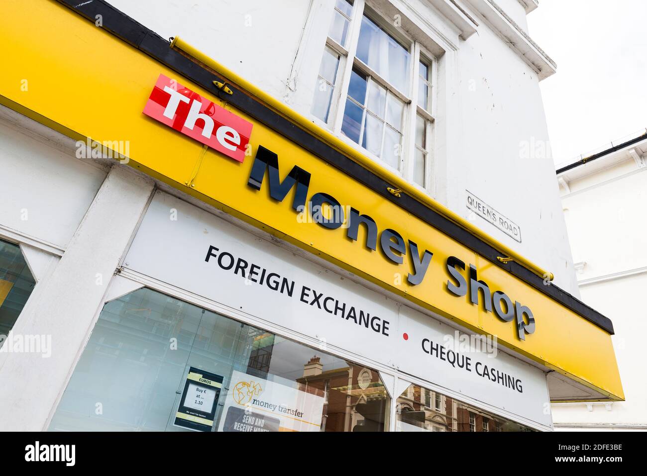 The Money Shop & Pawnbroker. Queens Road. Brighton, East Sussex, England, Vereinigtes Königreich, Europa Stockfoto
