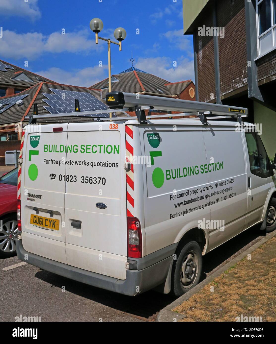 Taunton Deane Borough Council, van, emissionsarm, Fahrzeug, Taunton, Somerset, Südwesten, England, Großbritannien Stockfoto