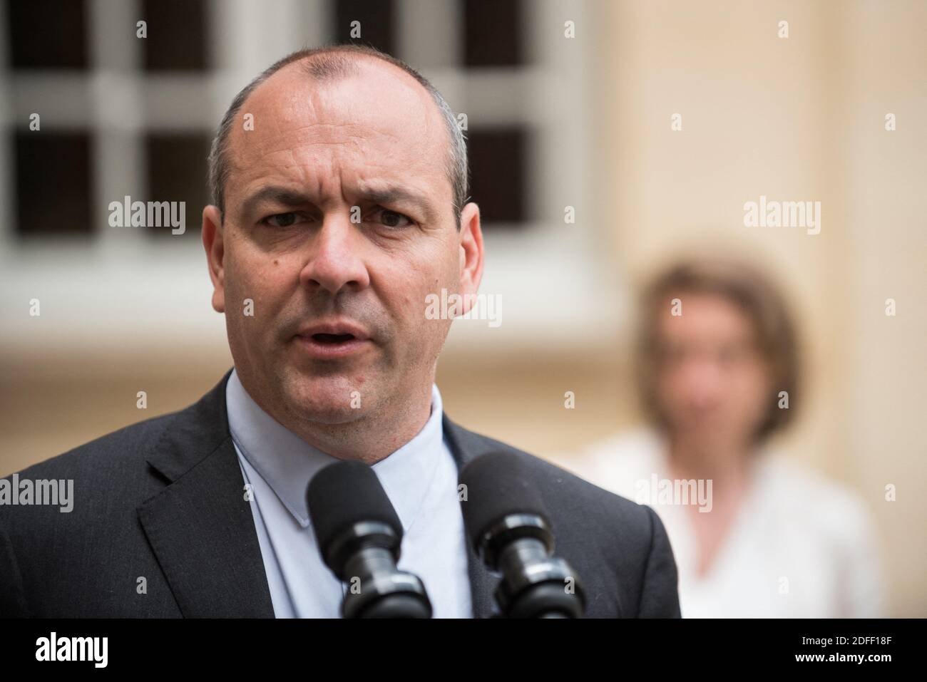 Laurent Berger, Generalsekretär der Gewerkschaft des Französischen Demokratischen Gewerkschaftsbundes (CFDT), spricht mit der Presse, nachdem er am 17. Juli 2020 an einer Konferenz zum sozialen Dialog mit den Sozialpartnern im Matignon Hotel in Paris teilgenommen hatte. Foto von Julie Sebadelha/ABACAPRESS.COM Stockfoto