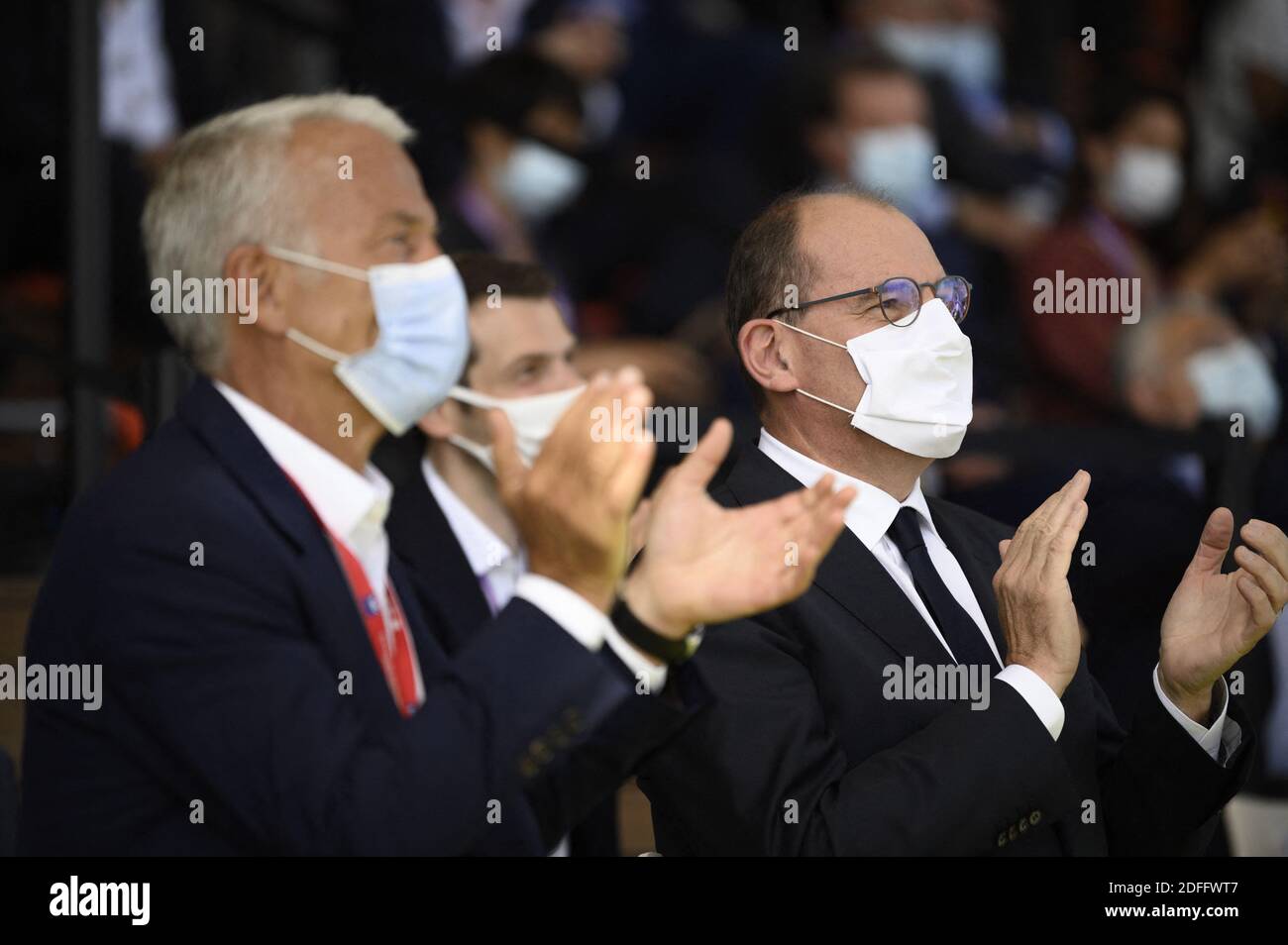 Der französische Premierminister Jean Castex, der eine Schutzmaske trägt, besucht am 26. August 2020 die Medef-Rennbahn "die Renaissance der französischen Unternehmen" auf der Pariser Rennbahn Longchamp in Paris. Foto von Eliot Blondt/ABACAPRESS.COM Stockfoto
