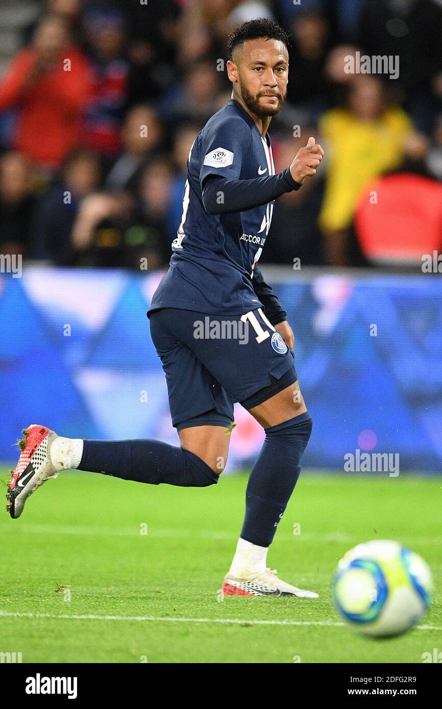 Datei Foto vom 5. Oktober 2019 von Neymar JR von Paris Saint-Germain in  Aktion während der Ligue 1 Spiel zwischen Paris Saint-Germain (PSG) und  Angers im Parc des Princes in Paris, Frankreich.