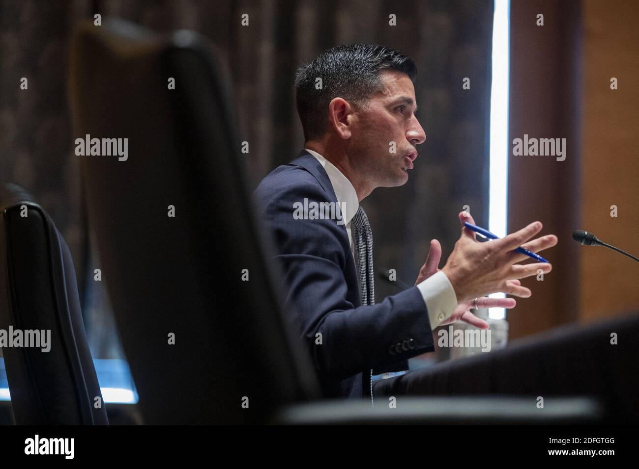 Der amtierende Minister für innere Sicherheit, Chad Wolf, bezeugt vor dem Ausschuss für innere Sicherheit und Regierungsangelegenheiten des Senats während seiner Bestätigungsverhandlung auf dem Capitol Hill in Washington, DC, USA, am 23. September 2020. Foto von Thew Shawn/Pool/ABACAPRESS.COM Stockfoto