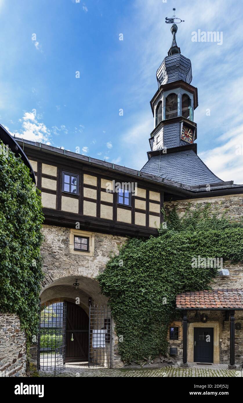Das Burgtor Mit Torhaus Und Torturm Von Lauenstein Castle Vom Burghof Aus Gesehen Stockfoto