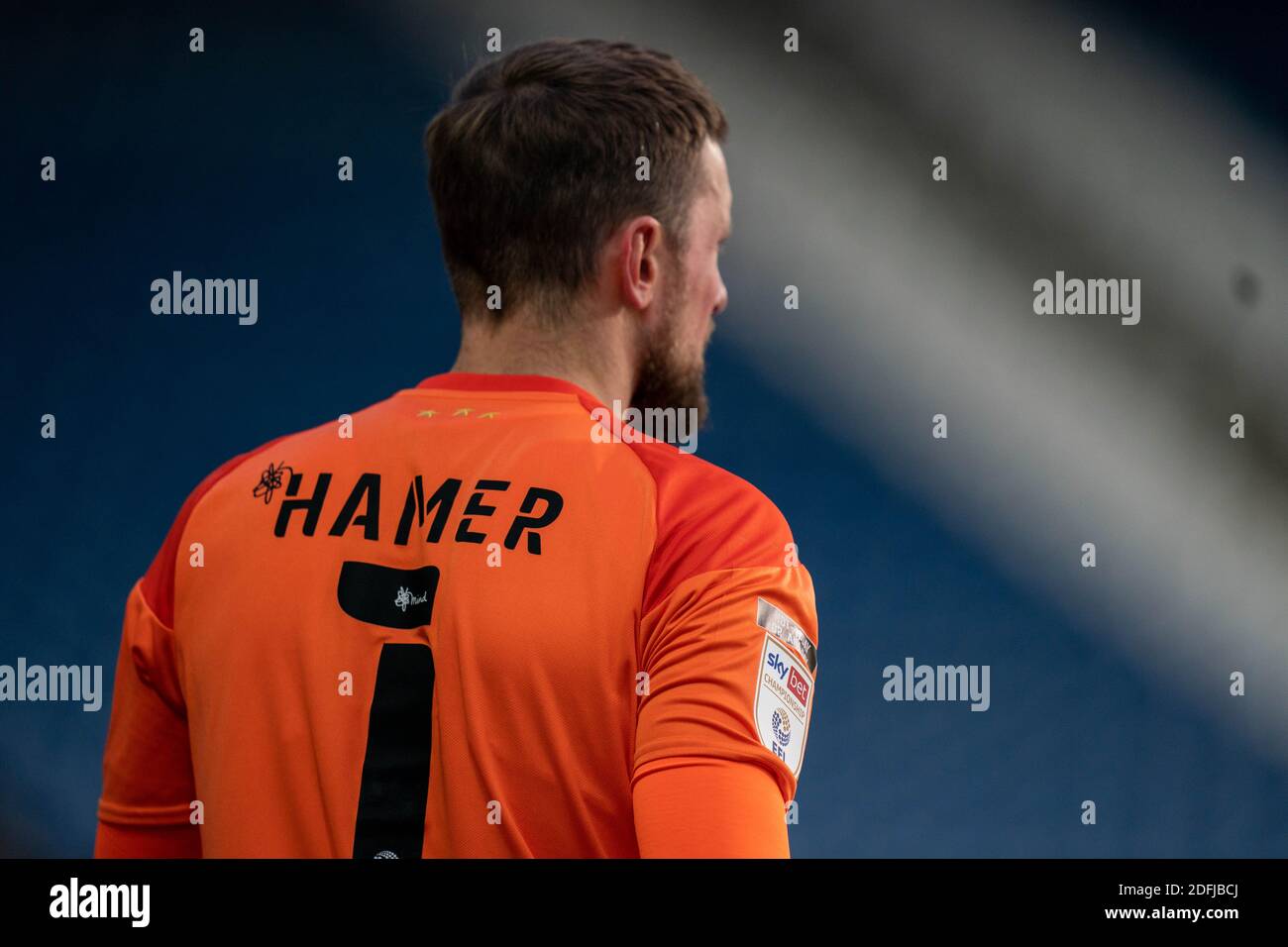 5. Dezember 2020 The John Smiths Stadium, Huddersfield, Yorkshire, England; English Football League Championship Football, Huddersfield Town versus Queens Park Rangers; Ben Hamer hatte wenig zu tun in der ersten Hälfte als Huddersfield Lead 2-0 Credit: Action Plus Sports Images/Alamy Live News Stockfoto