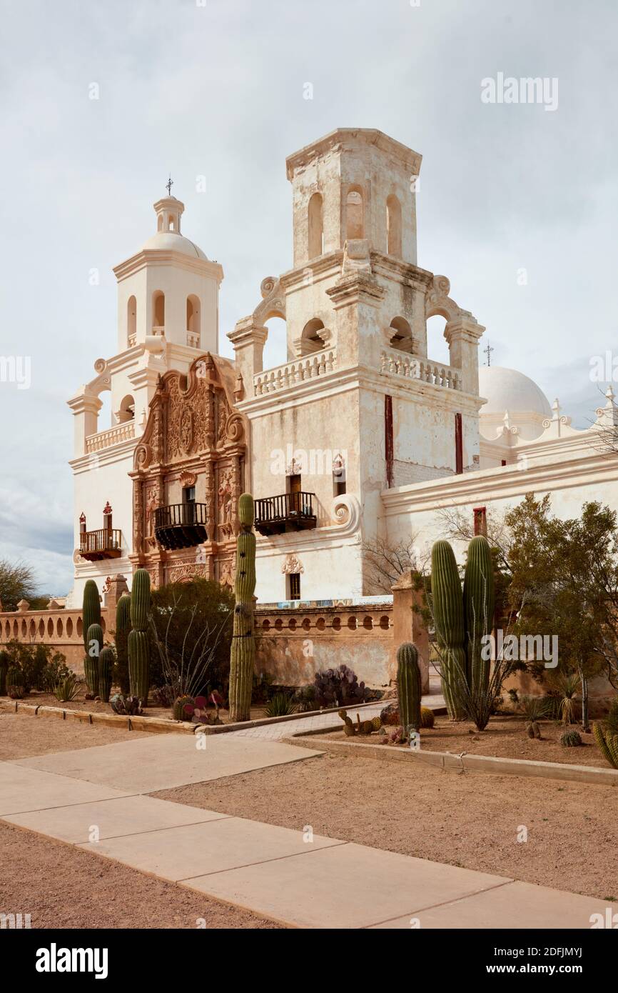 Glockentürme bei der Mission San Xavier Del Bac in der Nähe von Tucson, Arizona Stockfoto