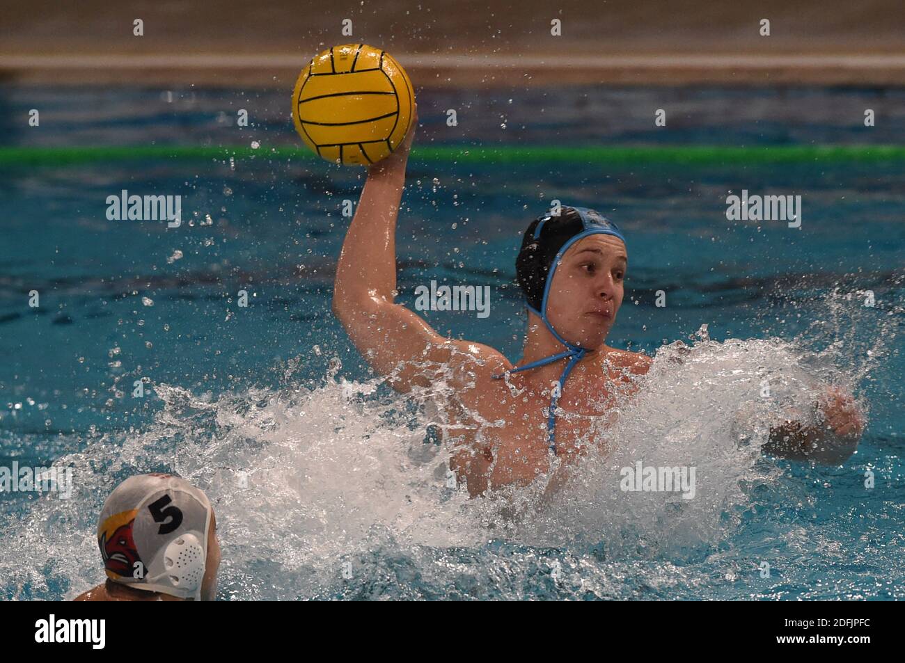 Savona, Italien. Dezember 2020. Savona, Italien, Zanelli Pool, 05. Dezember 2020, Florenz Korbel (OSC Potsdam) während VK Radnicki gegen OSC Potsdam - len Euro Cup Wasserball Spiel Credit: Danilo Vigo/LPS/ZUMA Wire/Alamy Live News Stockfoto