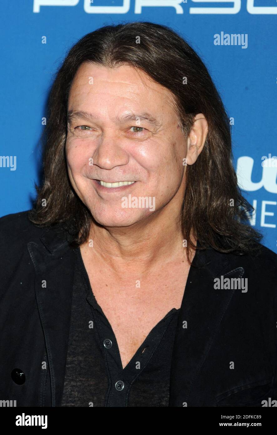 Datei Foto vom 17. September 2013 von Eddie Van Halen nimmt an der Esquire 80. Jahrestag und Esquire Network Launch Celebration Veranstaltung auf Highline Stages in New York City, NY, USA. Eddie Van Halen, der Gitarrist und Songwriter, der der Rockband Van Halen ihren Namen und Sound gab, starb am Dienstag nach einem Kampf mit Krebs. Er war 65 Jahre alt. Foto von Dennis Van Tine/ABACAPRESS.COM Stockfoto