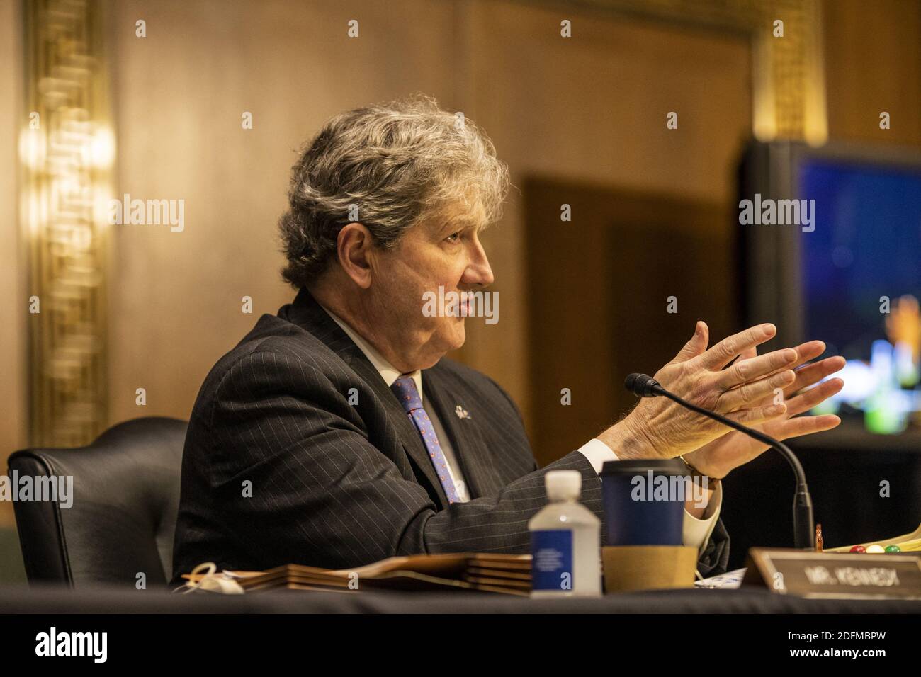 Washington, DC - 10. November 2020: US-Senator John Neely Kennedy aus Louisiana spricht während der Crossfire Hurricane Anhörung mit dem ehemaligen FBI-stellvertretenden Direktor Andrew McCabe, der aus der Ferne erschienen ist. Foto von Jason Andrew/Pool/ABACAPRESS.COM Stockfoto