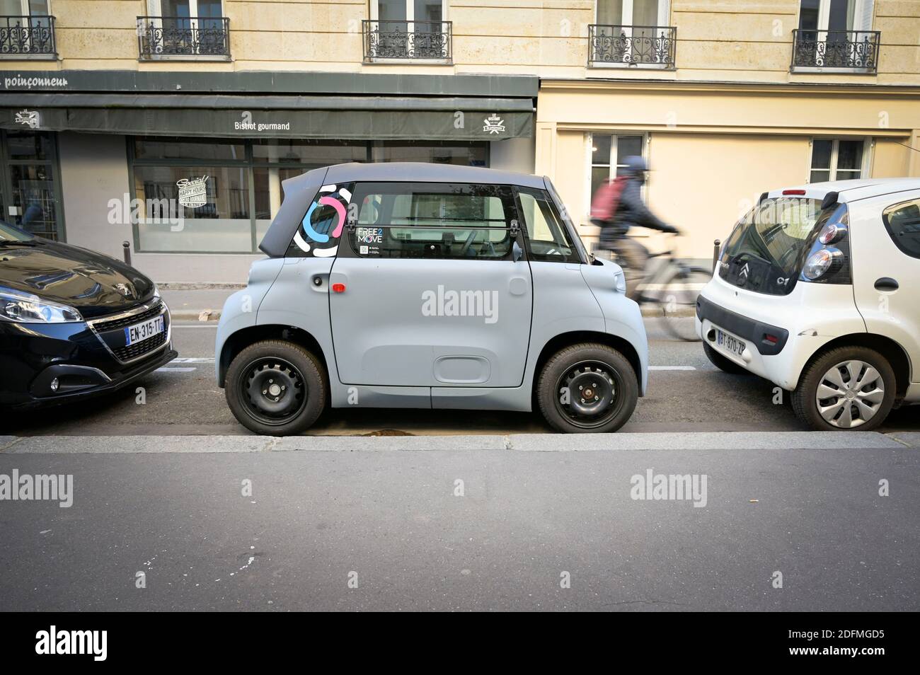 Das neue vollelektrische Stadtfahrzeug namens 'Ami' des französischen Automobilherstellers Citroen in Paris, Frankreich, am 18. November 2020. Citroen's Ami fällt in die Vierrad-Kategorie und kann ohne Lizenz in Frankreich ab dem Alter von 14 Jahren gefahren werden. Foto von Stephane Le Tellec/ABACAPRESS.COM Stockfoto