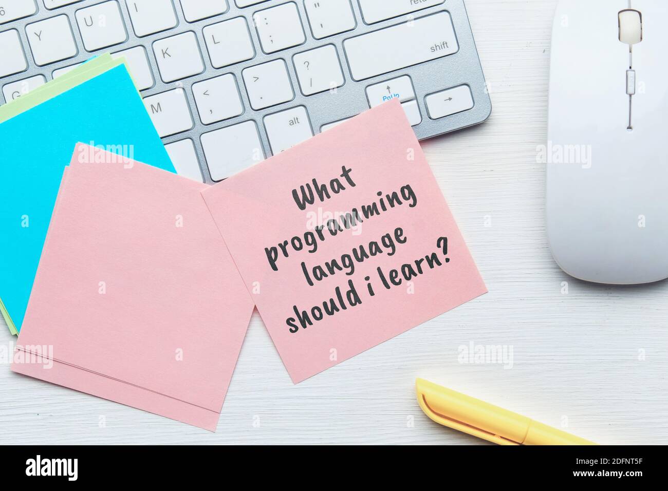 Die abstrakte Frage, welche Programmiersprache zu lernen. Stockfoto