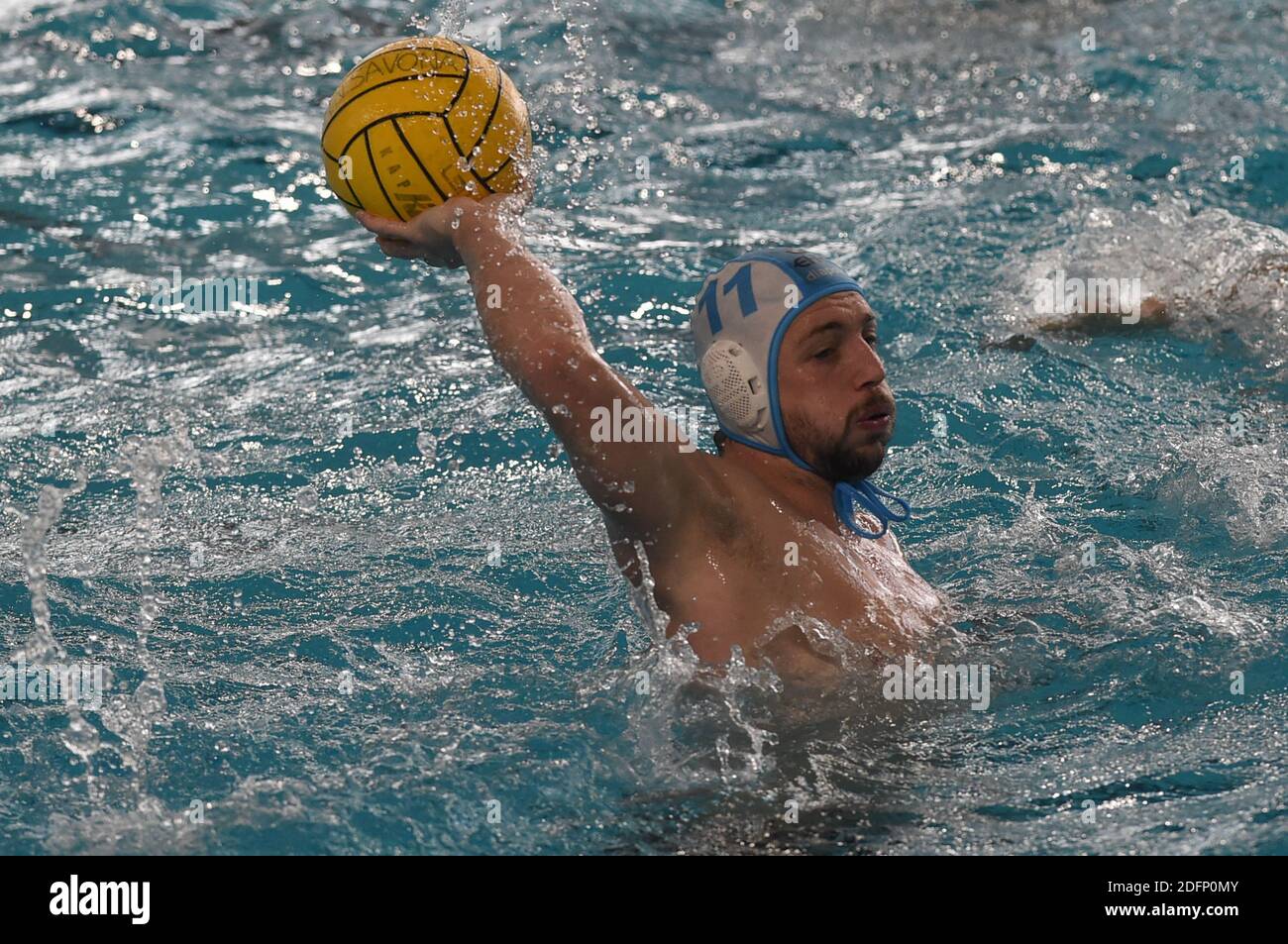 Savona, Italien. Dezember 2020. Savona, Italien, Zanelli Pool, 06. Dezember 2020, SCHULZ Hannes (OSC Potsdam) während Potsdam vs Mediterrani - len Euro Cup Wasserball Spiel Credit: Danilo Vigo/LPS/ZUMA Wire/Alamy Live News Stockfoto