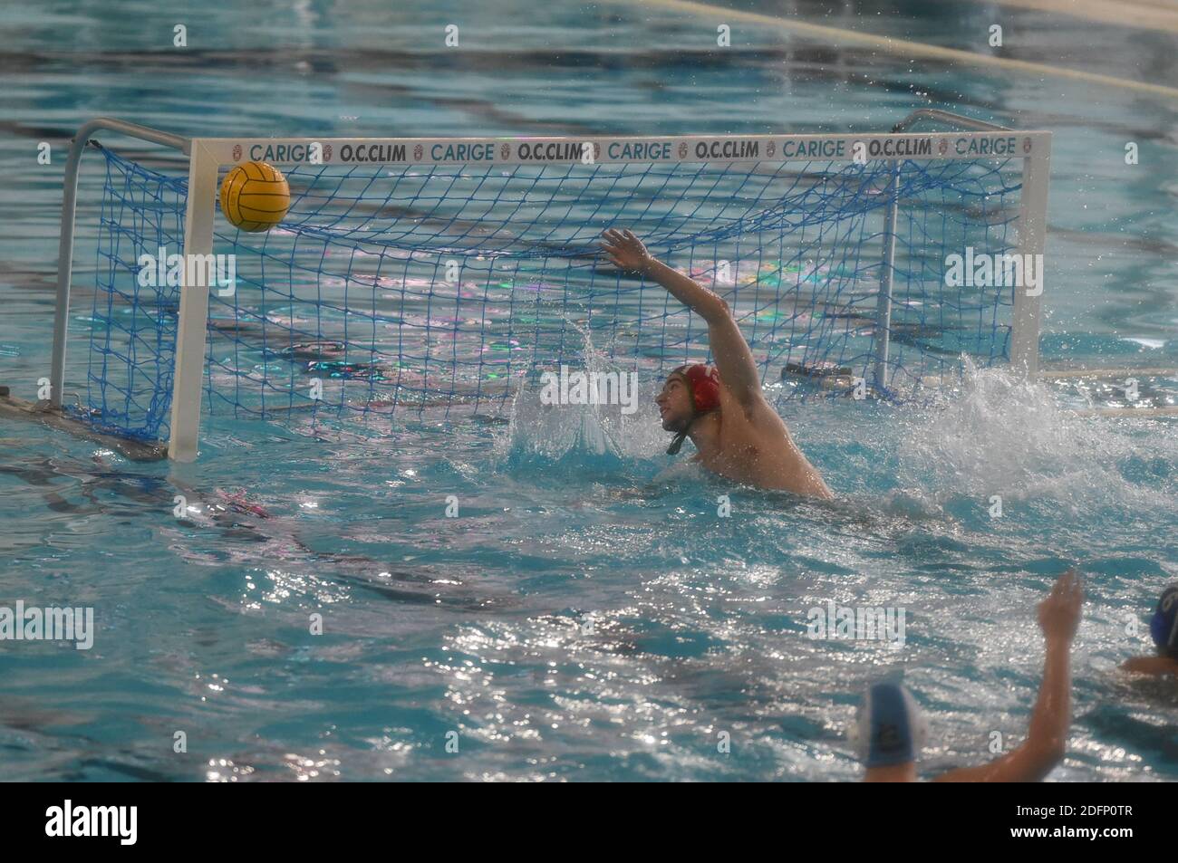 Savona, Italien. Dezember 2020. Savona, Italien, Zanelli Pool, 06. Dezember 2020, Florian Thomm (OSC Potsdam) während Potsdam vs Mediterrani - len Euro Cup Wasserball Spiel Credit: Danilo Vigo/LPS/ZUMA Wire/Alamy Live News Stockfoto