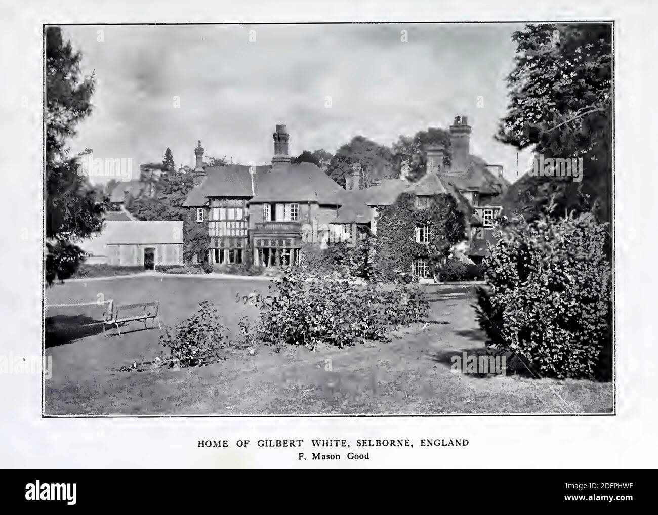 Antikes Vintage-Foto vom Haus des Naturforschers Gilbert White in Selbourne, Hampshire, England. Der Fotograf war Frank Mason Good. Stockfoto