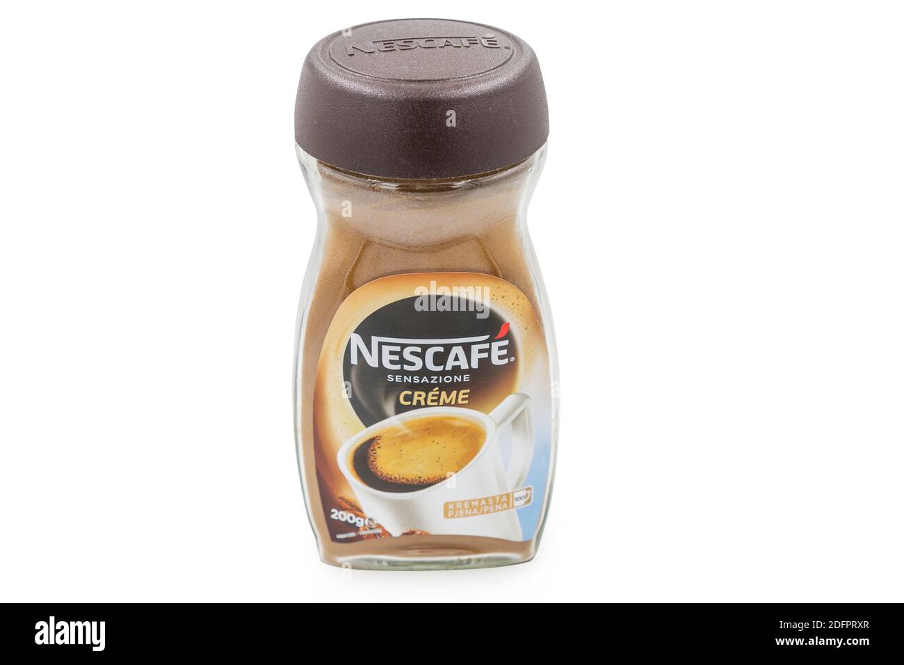 PULA, KROATIEN - 28. NOVEMBER 2020: Glas Nescafe sensazione creme 200 gr. Die Marke von Instant-Kaffee von Nestle gemacht. Stockfoto