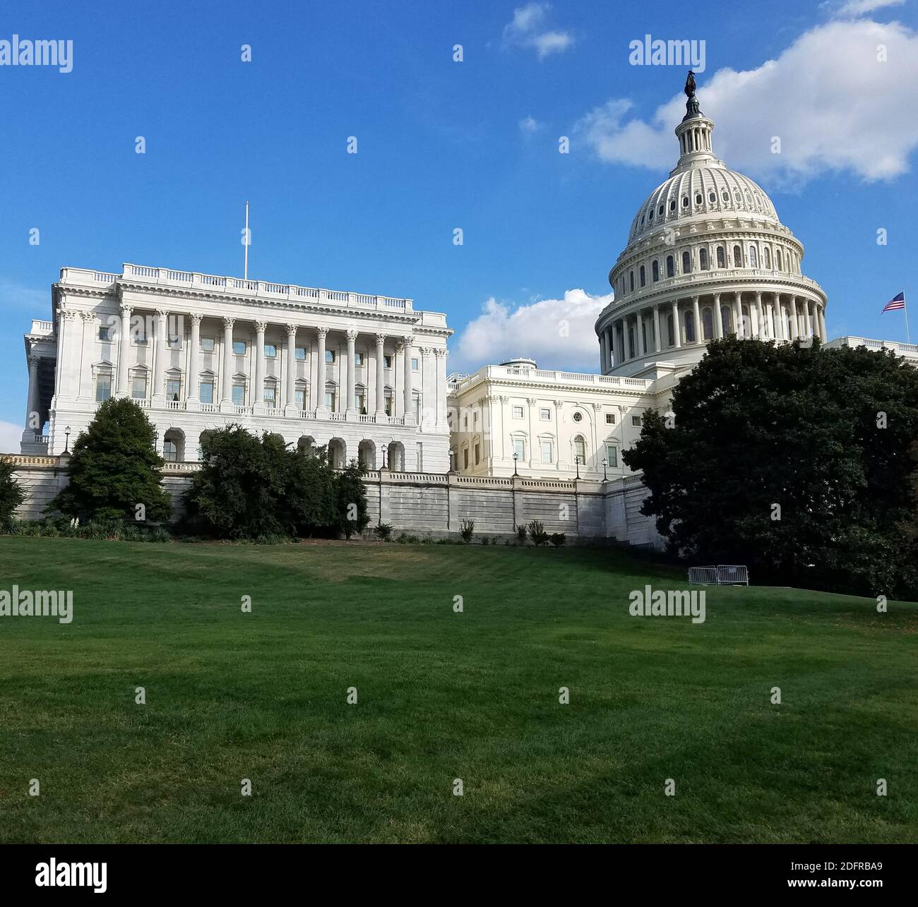 Die Nordwestfassade des Kapitolgebäudes der Vereinigten Staaten mit dem Senatflügel auf dem Capitol Hill in Washington DC, USA. Stockfoto