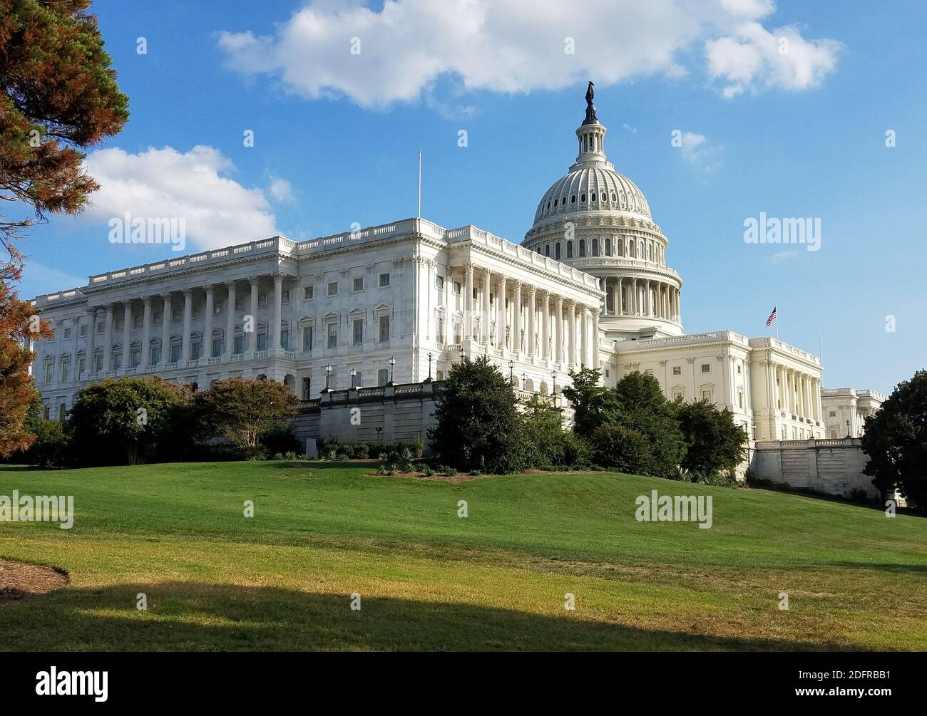 Die Nordwestfassade des Kapitolgebäudes der Vereinigten Staaten mit dem Senatflügel auf dem Capitol Hill in Washington DC, USA. Stockfoto