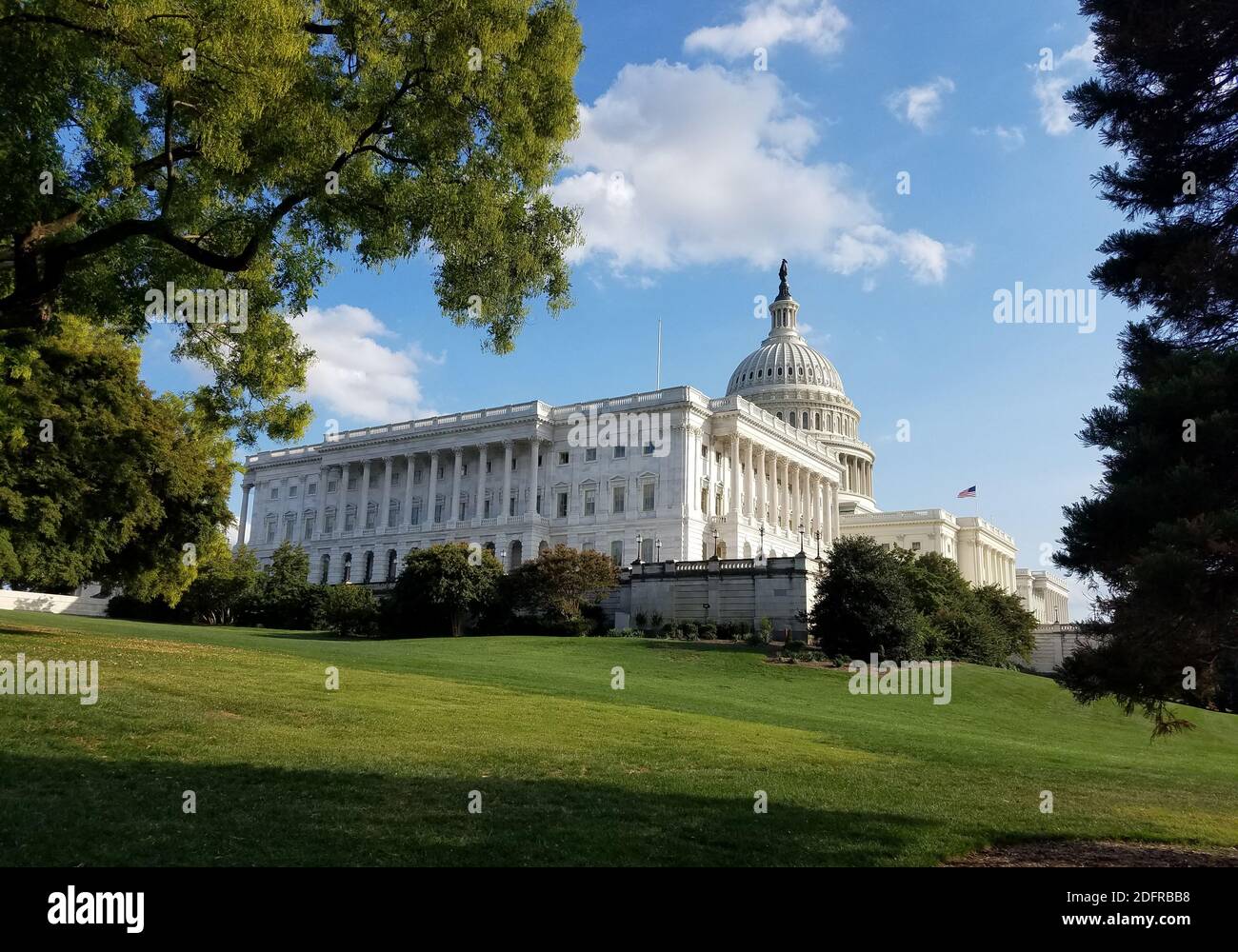 Die Nordwestfassade des Kapitolgebäudes der Vereinigten Staaten mit dem Senatflügel auf dem Capitol Hill in Washington DC, USA. Stockfoto