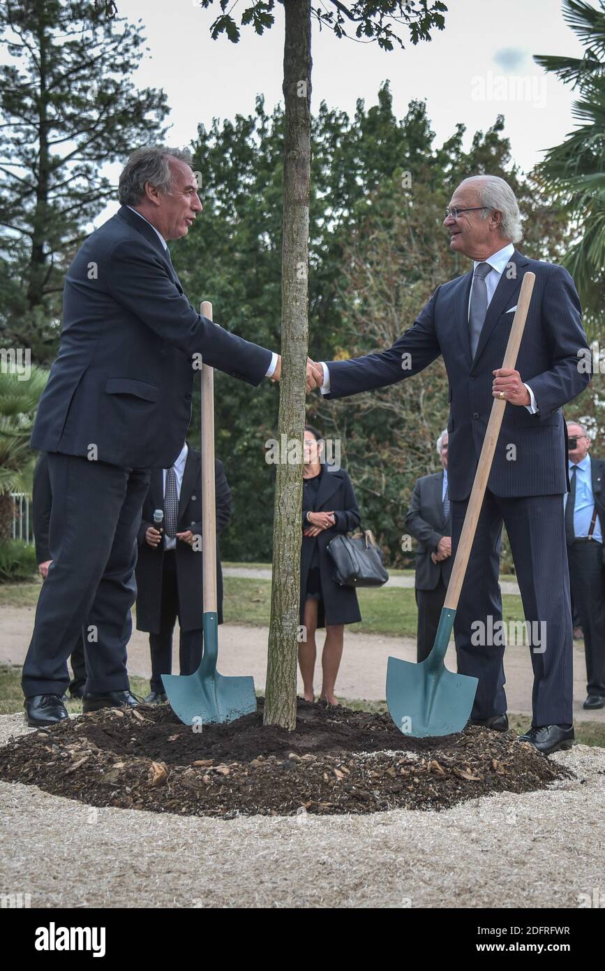 König Carl Gustav, Königin Silvia, Prinzessin Victoria und Prinz Daniel mit Francois Bayrou Major der Stadt im Parc Beaumont in Pau, Frankreich am 8. oktober 2018. Foto von Quentin Top/ABACAPRESS.COM Stockfoto