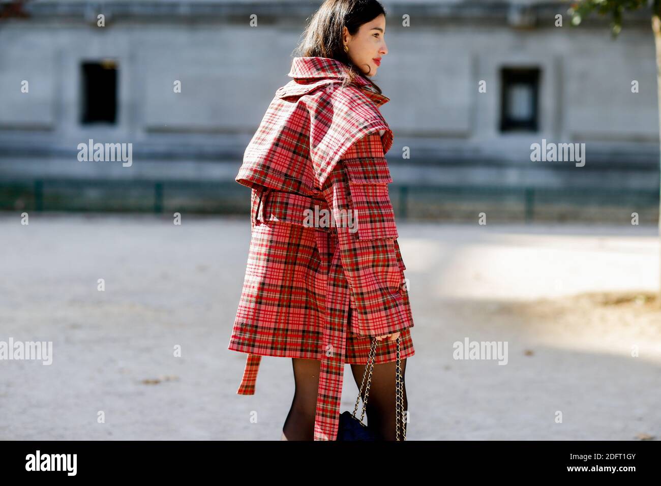 Street Style, Bettina Looney Ankunft in Elie Saab Frühjahr Sommer 2019 Ready-to-wear-Show, im Grand Palais, in Paris, Frankreich, am 29. September 2018 statt. Foto von Marie-Paola Bertrand-Hillion/ABACAPRESS.COM Stockfoto