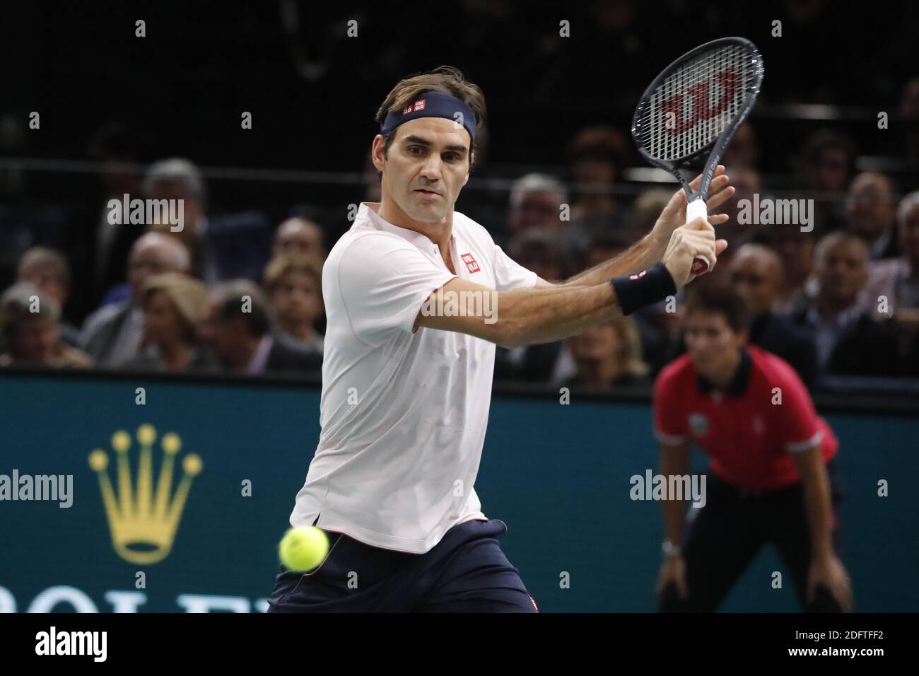 Der Schweizer Roger Federer spielt am 1. November 2018 in der AccorHotels Arena, Paris, Frankreich, im 1/8-Finale der Rolex Tennis Masters 2018. Foto von Henri Szwarc/ABACAPRESS.COM Stockfoto