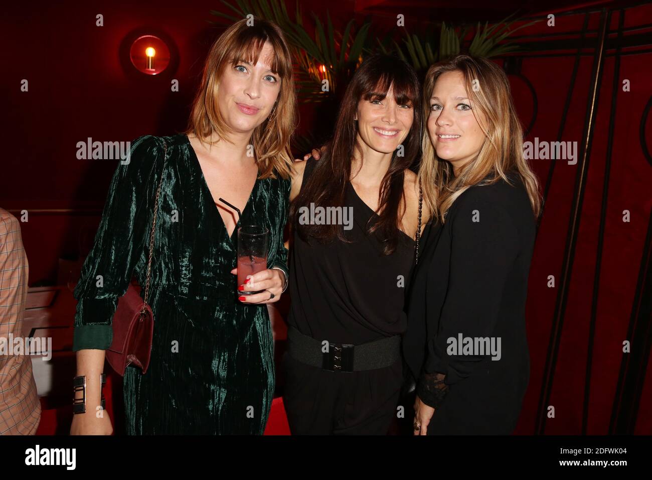 Guets, Laetitia Fourcade et Caroline Faindt lors de la soiree d'inauguration du Restaurant Roxie a Paris, France, le 27 Novembre 2018. Foto von Jerome Domine/ABACAPRESS.COM Stockfoto