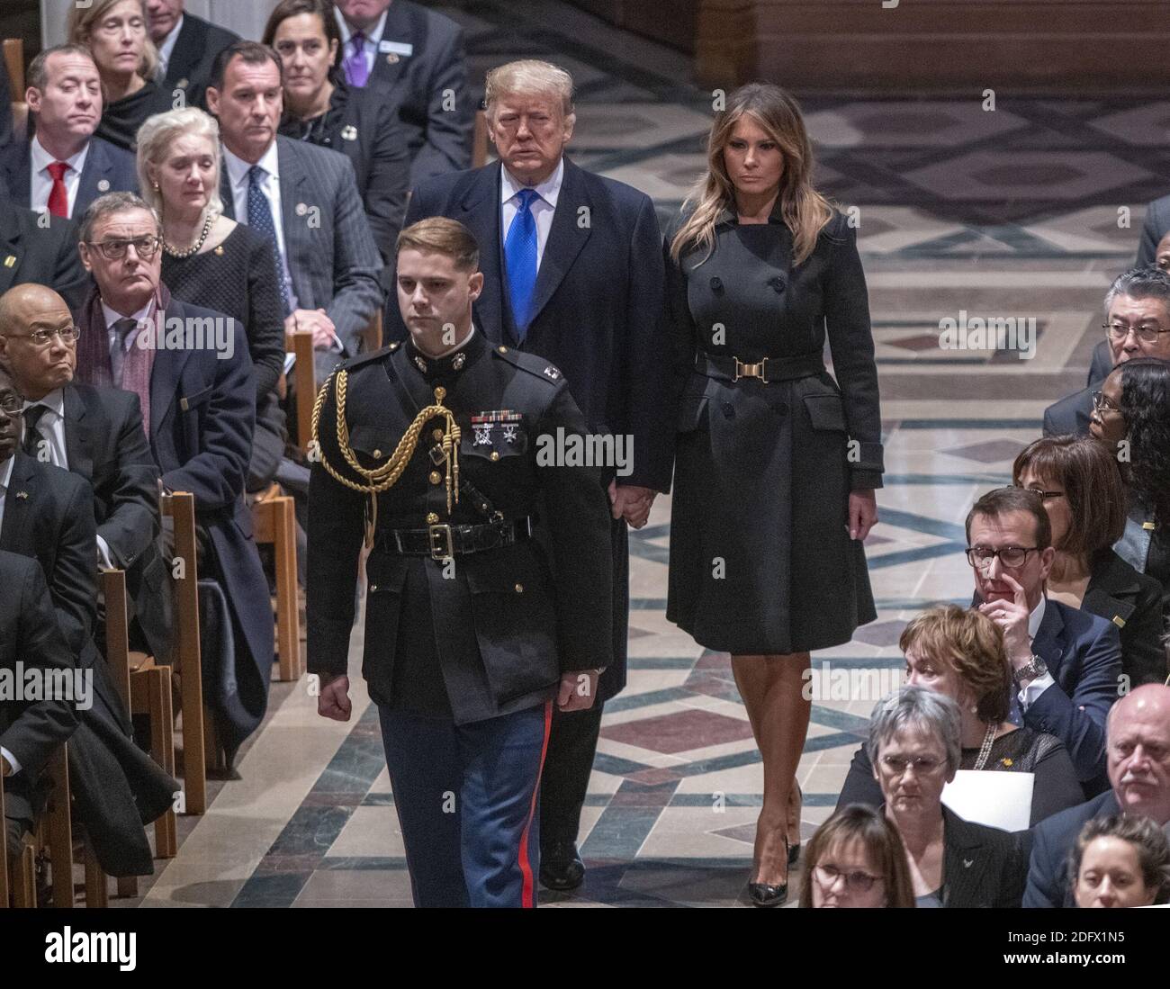 US-Präsident Donald J. Trump und First Lady Melania Trump kommen zu Ehren des verstorbenen ehemaligen US-Präsidenten George H.W. zum nationalen Trauerdienst Bush in der Washington National Cathedral in Washington, DC am Mittwoch, 5. Dezember 2018.Foto von Ron Sachs / CNP/ABACAPRESS.COM Stockfoto