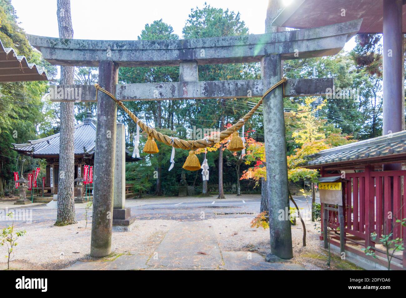 Auf dem Shinpuku-ji Temple Gelände in der Präfektur Aichi in Japan Stockfoto