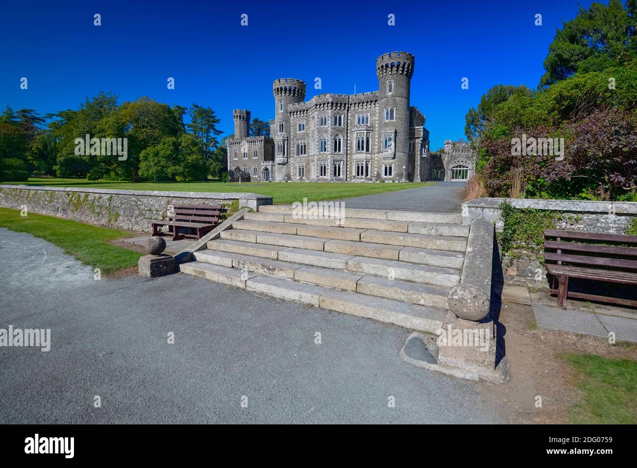 Republik Irland, County Wexford, Gothic Revival Johnstown Castle. Stockfoto