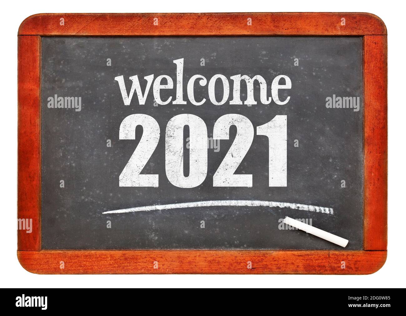 Willkommen 2021 - Neujahrskonzept auf einem Vintage Schiefer Tafel isoliert auf weiß Stockfoto