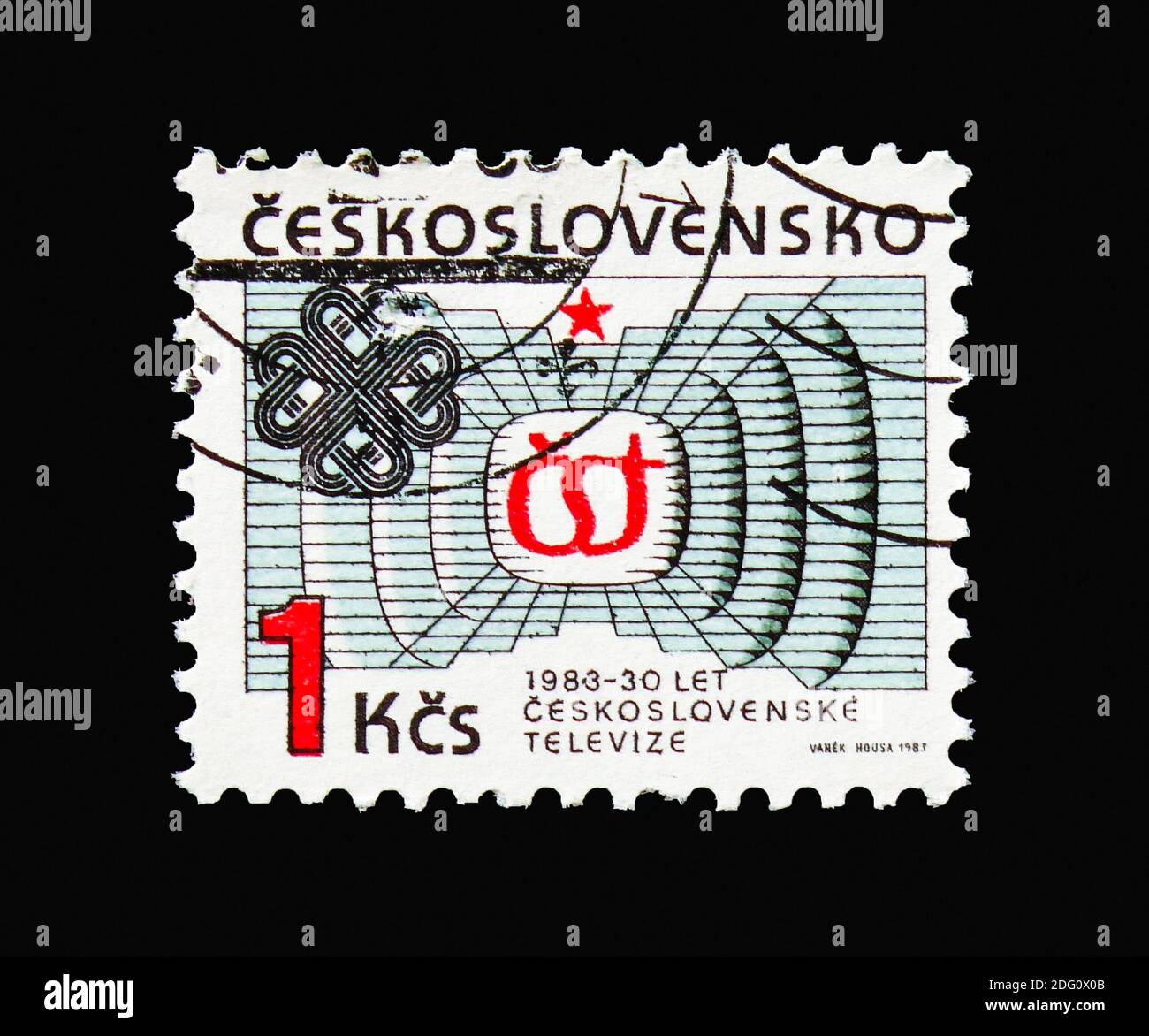 MOSKAU, RUSSLAND - 18. AUGUST 2018: Eine in der Tschechoslowakei gedruckte Marke zeigt das World Communications Year - 30 Jahre CS TV, World Year of Telecommunicat Stockfoto