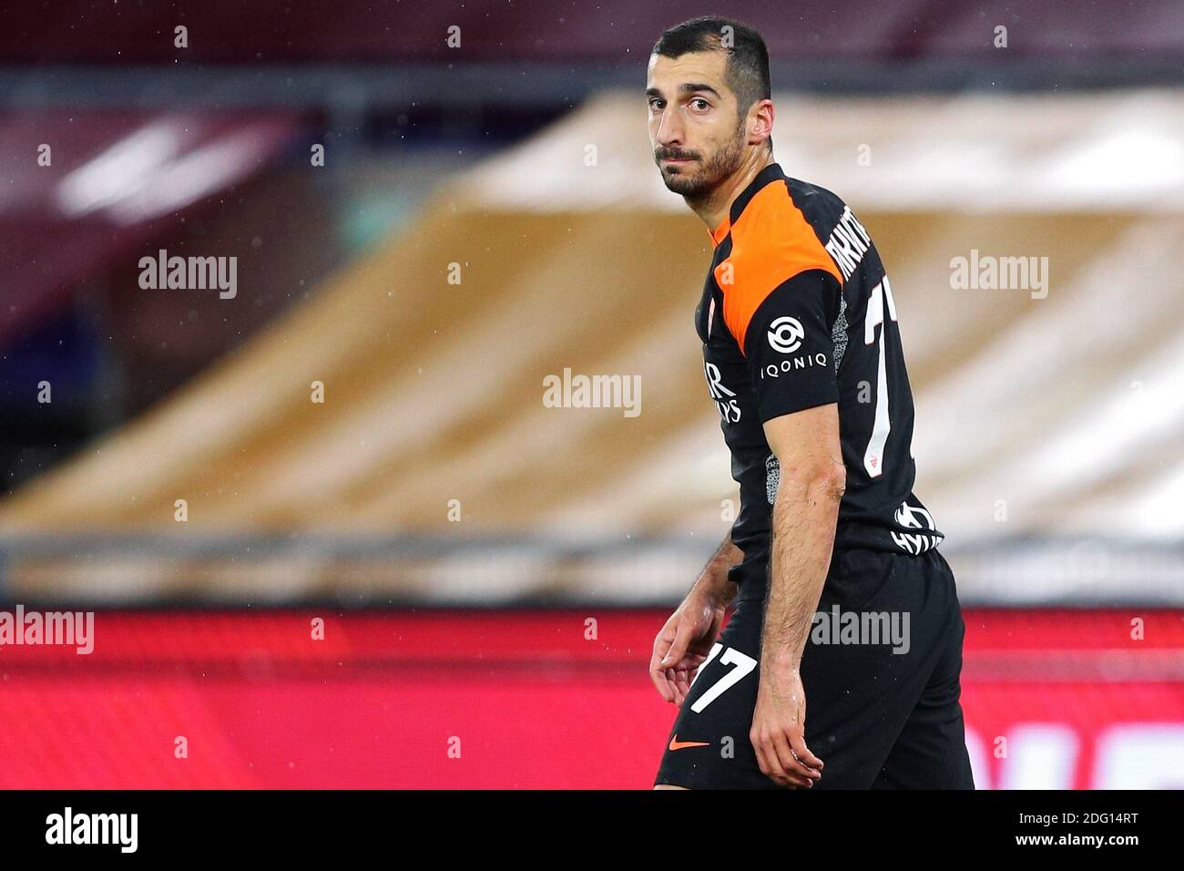 Henrikh Mkhitaryan von Roma reagiert während der italienischen Meisterschaft Serie A Fußballspiel zwischen AS Roma und US Sassuolo Calcio am 6. Dezember 2020 im Stadio Olimpico in Rom, Italien - Foto Federico Proietti / DPPI / LM Stockfoto