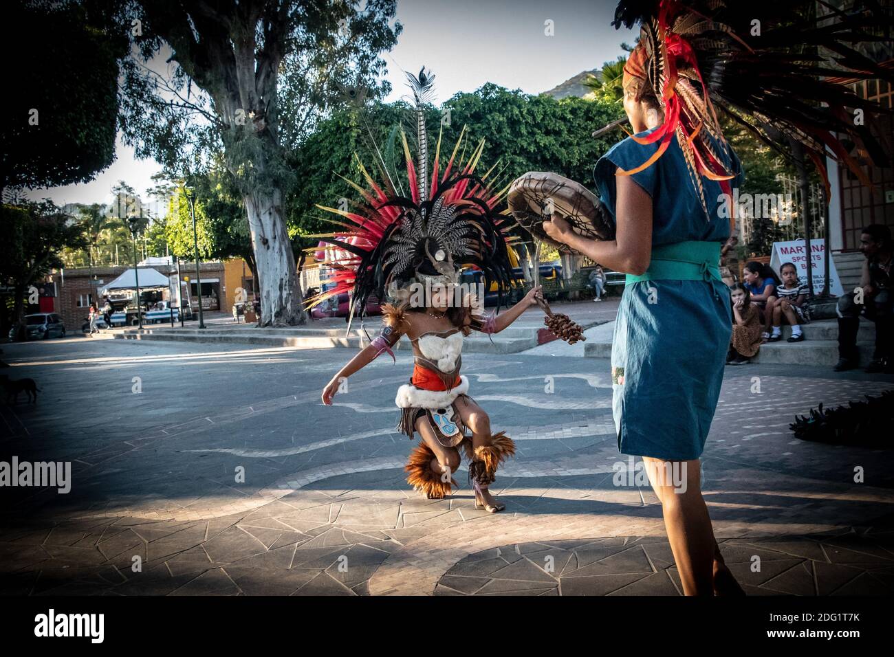 Traditionelles Ritual des Kriegertanzes der Maya Stockfoto