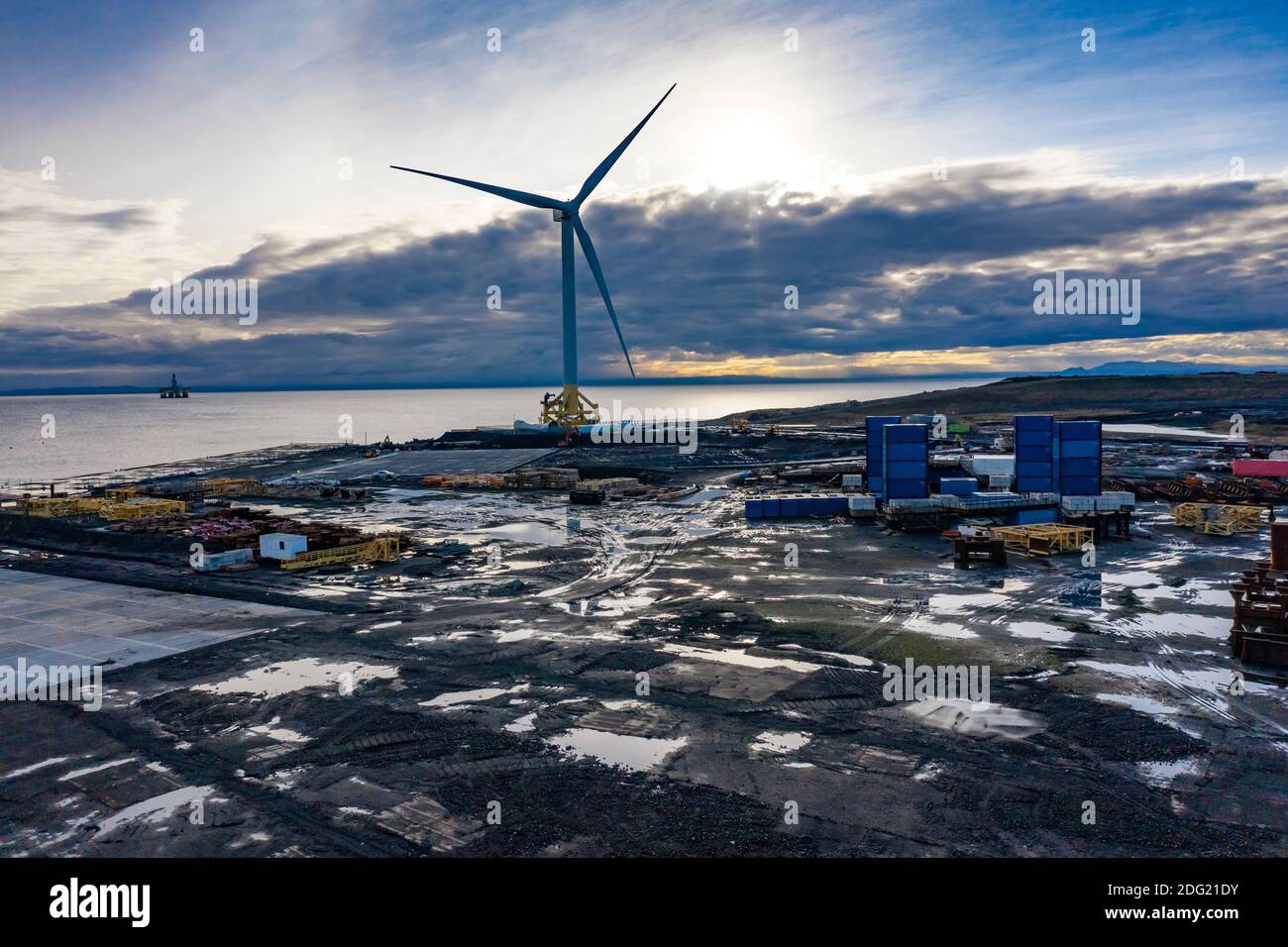 Methil, Schottland, Großbritannien. Dezember 2020. Blick auf Burntisland Fabrications ( BiFab) Fabrikationshof in Methil, Fife. Das Unternehmen wurde in die Verwaltung gestellt, nachdem es keine neuen Verträge gewonnen hatte. Die schottischen Konservativen haben eine parlamentarische Untersuchung des Zusammenbruchs gefordert. BIFAB ist im Besitz der kanadischen Firma DJ Driver. Iain Masterton/Alamy Live News Stockfoto