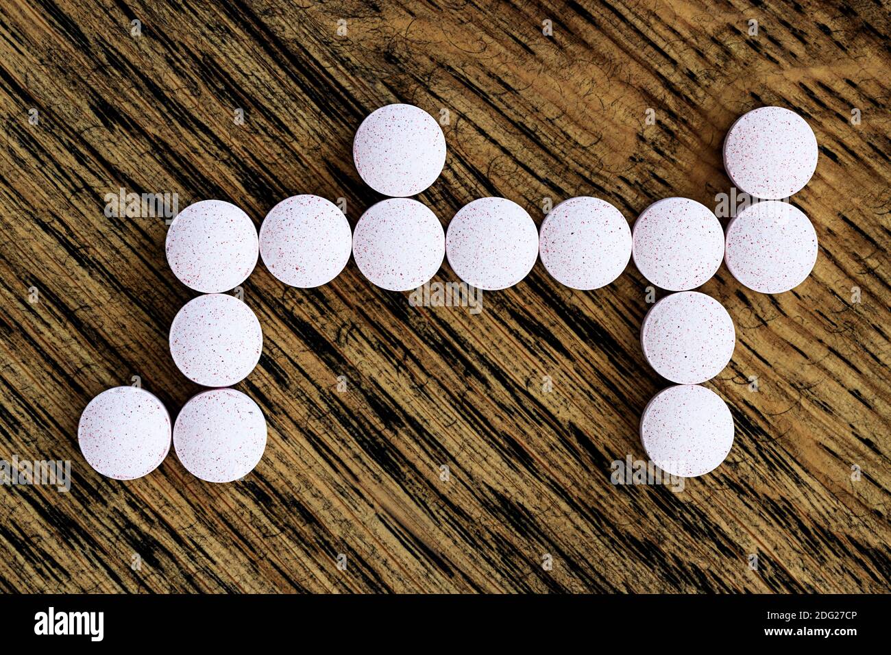Nahaufnahme von Vitamin B-12 (Methylcobalamin+Dibencozide) Kautabletten. Ernährungskonzept. Nahrungsergänzungsmittel. Stockfoto