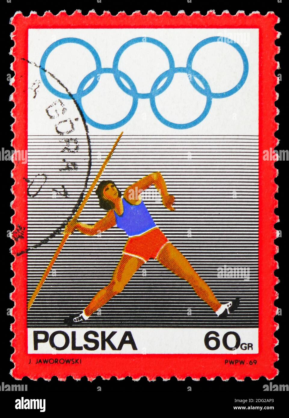 MOSKAU, RUSSLAND - 21. OKTOBER 2018: Eine in Polen gedruckte Briefmarke zeigt den Speer der Frauen, 50. Jahrestag der Serie des Polnischen Olympischen Komitees, um 1969 Stockfoto