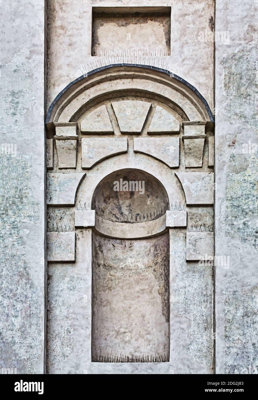 Typische architektonische Elemente der italienischen Architektur der Spätrenaissance, die immer noch auf den Klassizismus schaut. Stockfoto