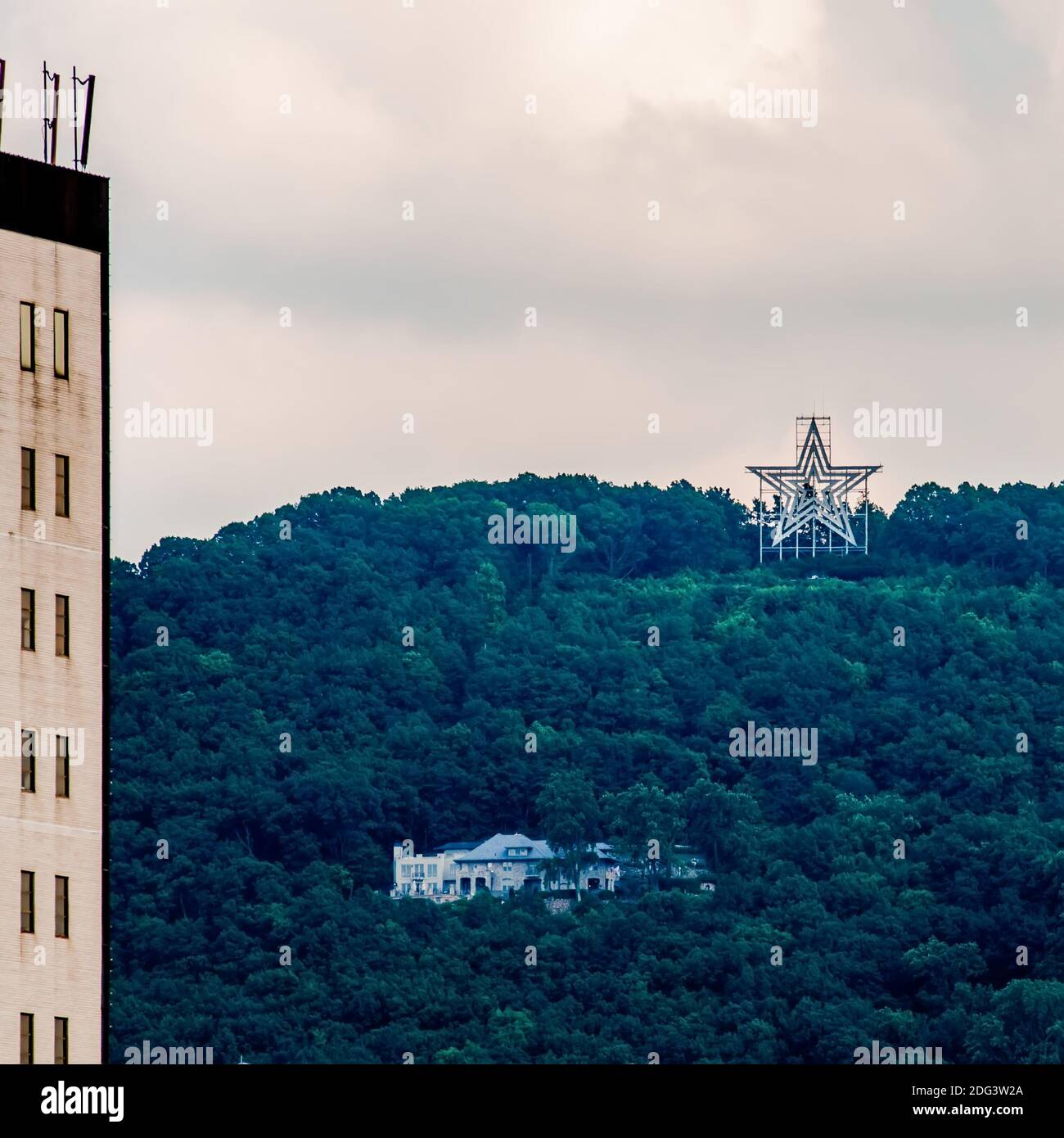 Skyline von Roanoke virginia an einem sonnigen Tag Stockfoto